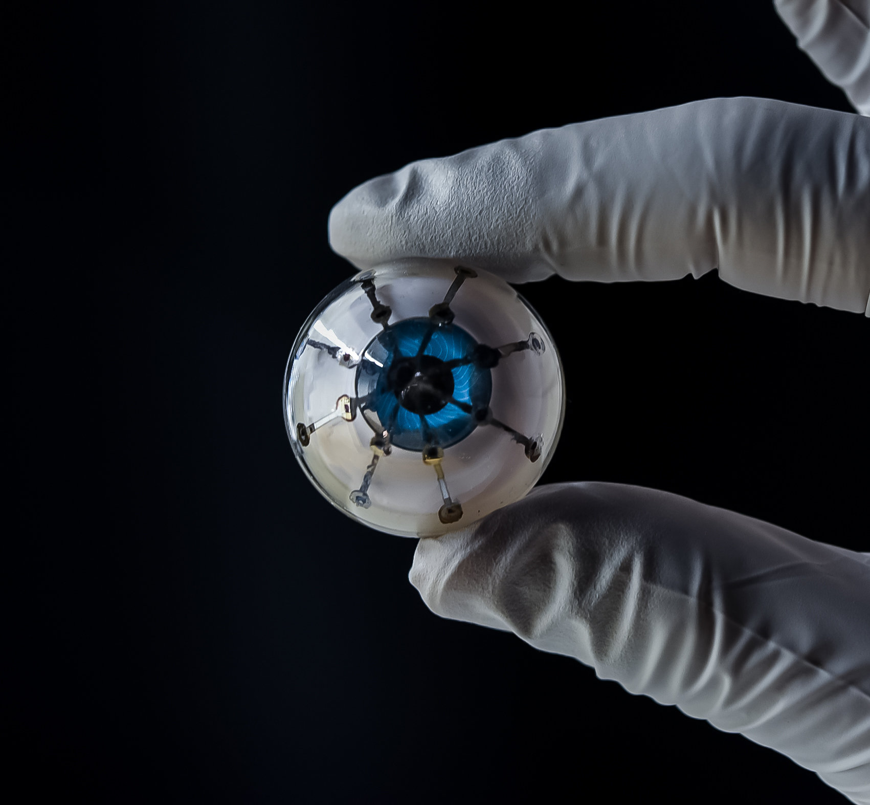 Researchers 3D print prototype for 'bionic eye'