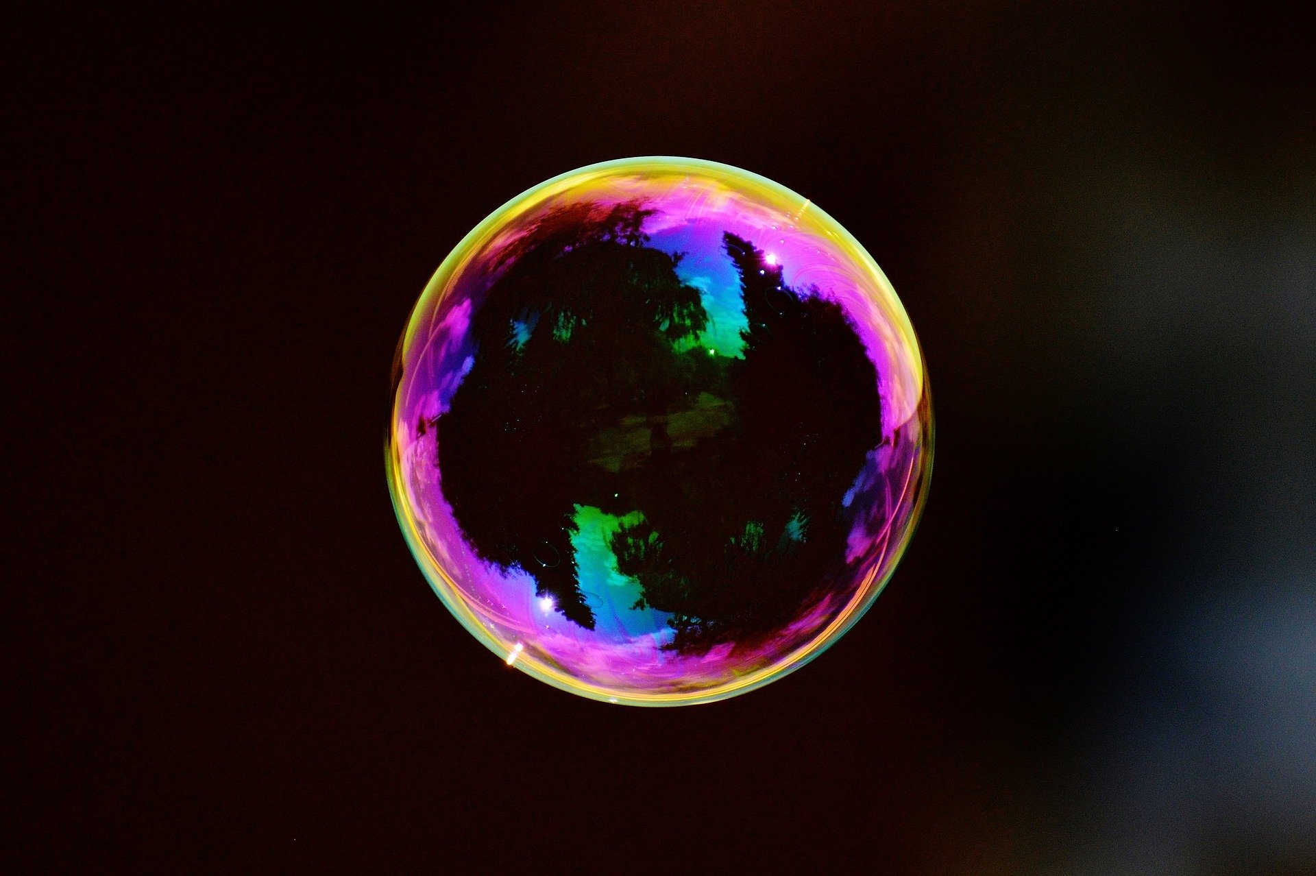 Math describes how bubbles pop