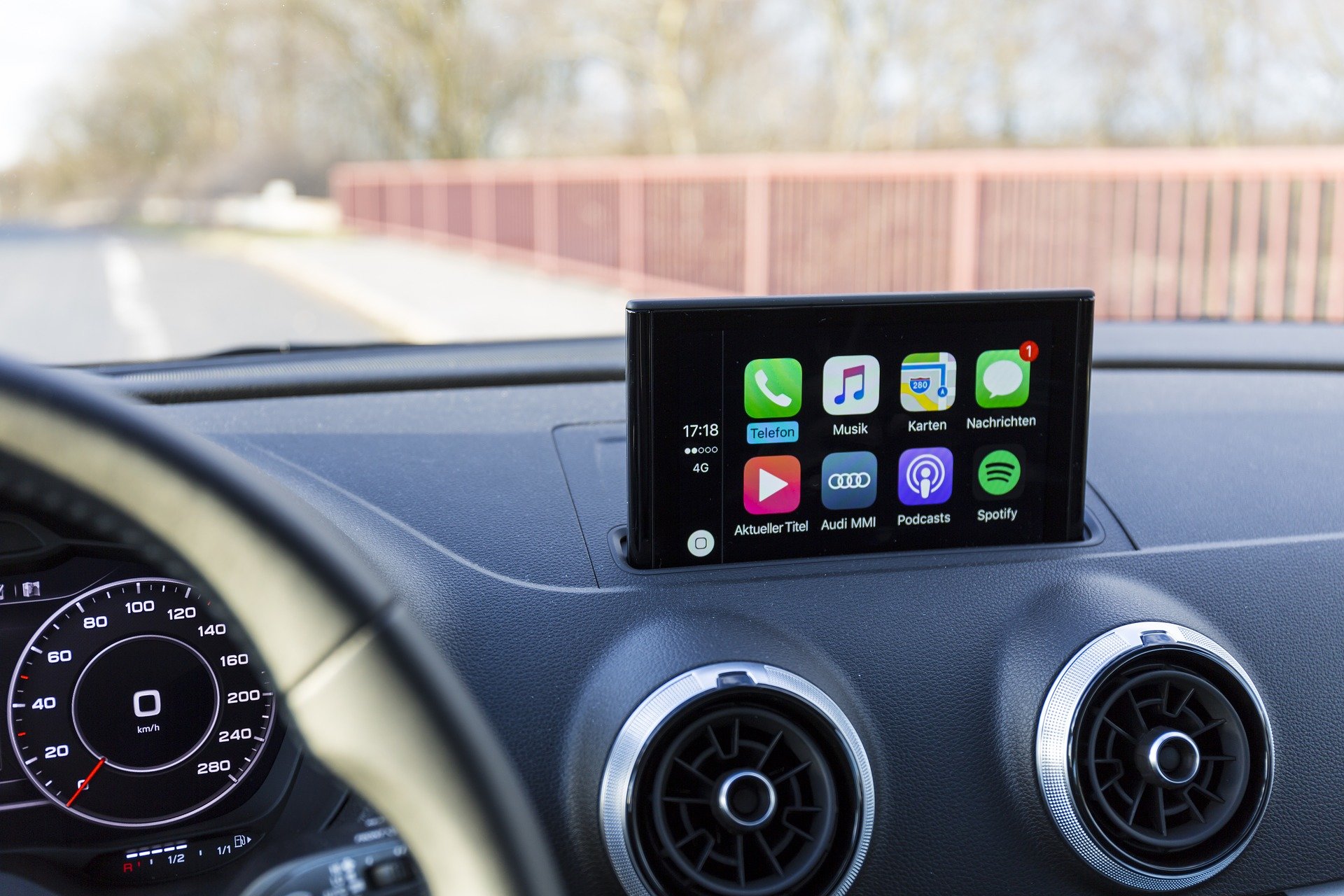 Edward C. Baig: Review: A few bumps, but Waze and Apple CarPlay steer you  in the right direction