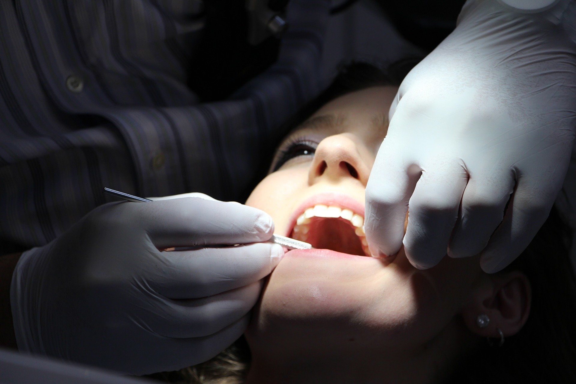 WHO says delay routine dental work due to virus risk