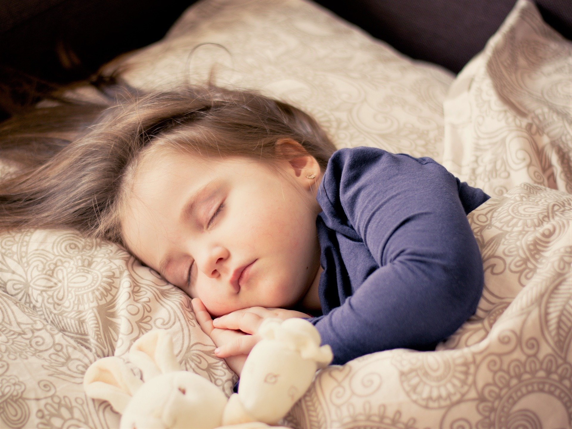 How you help a child go to sleep is related to their behavioral development, finds new study