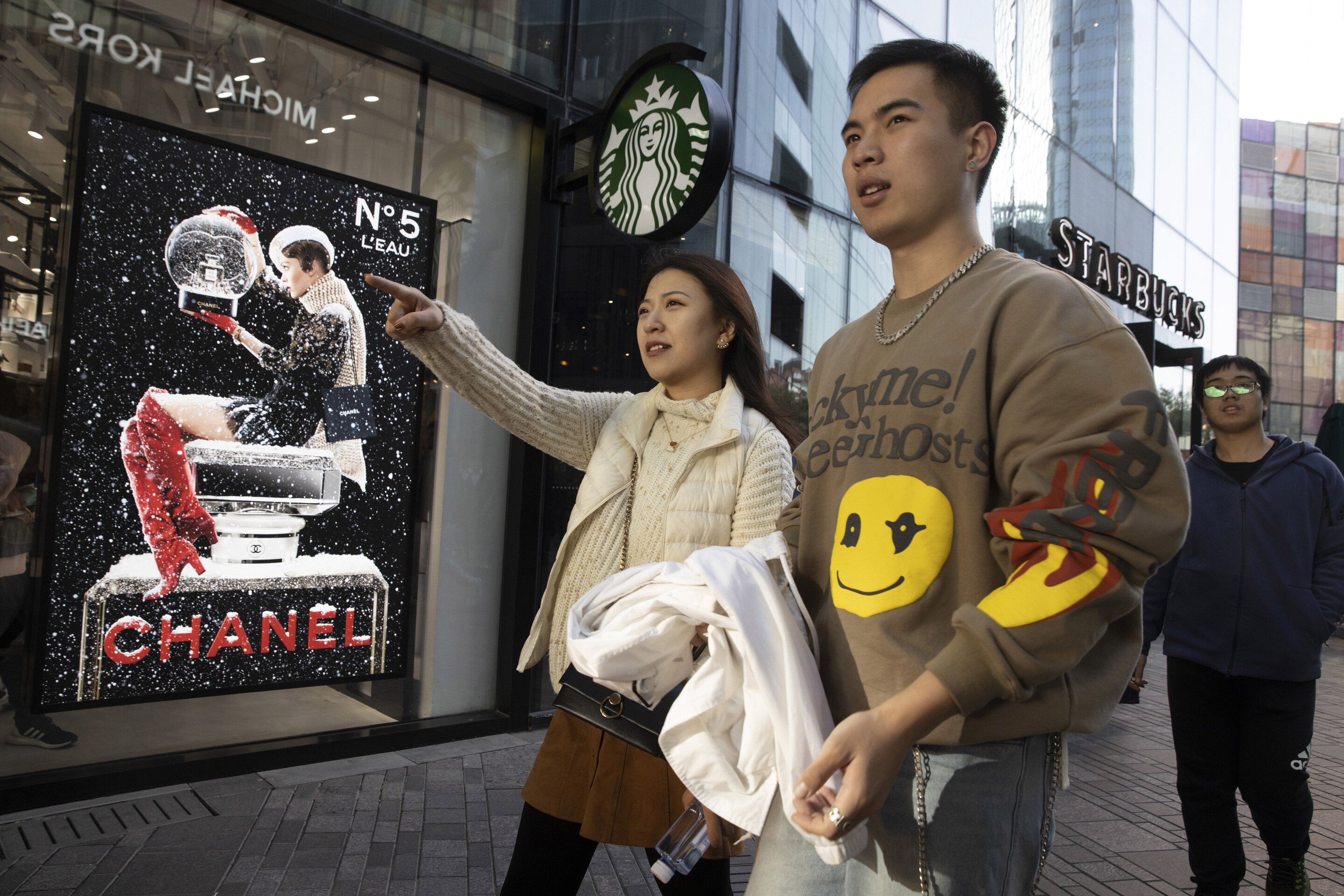 China's E-Commerce Giants Say Sales up on Singles Day