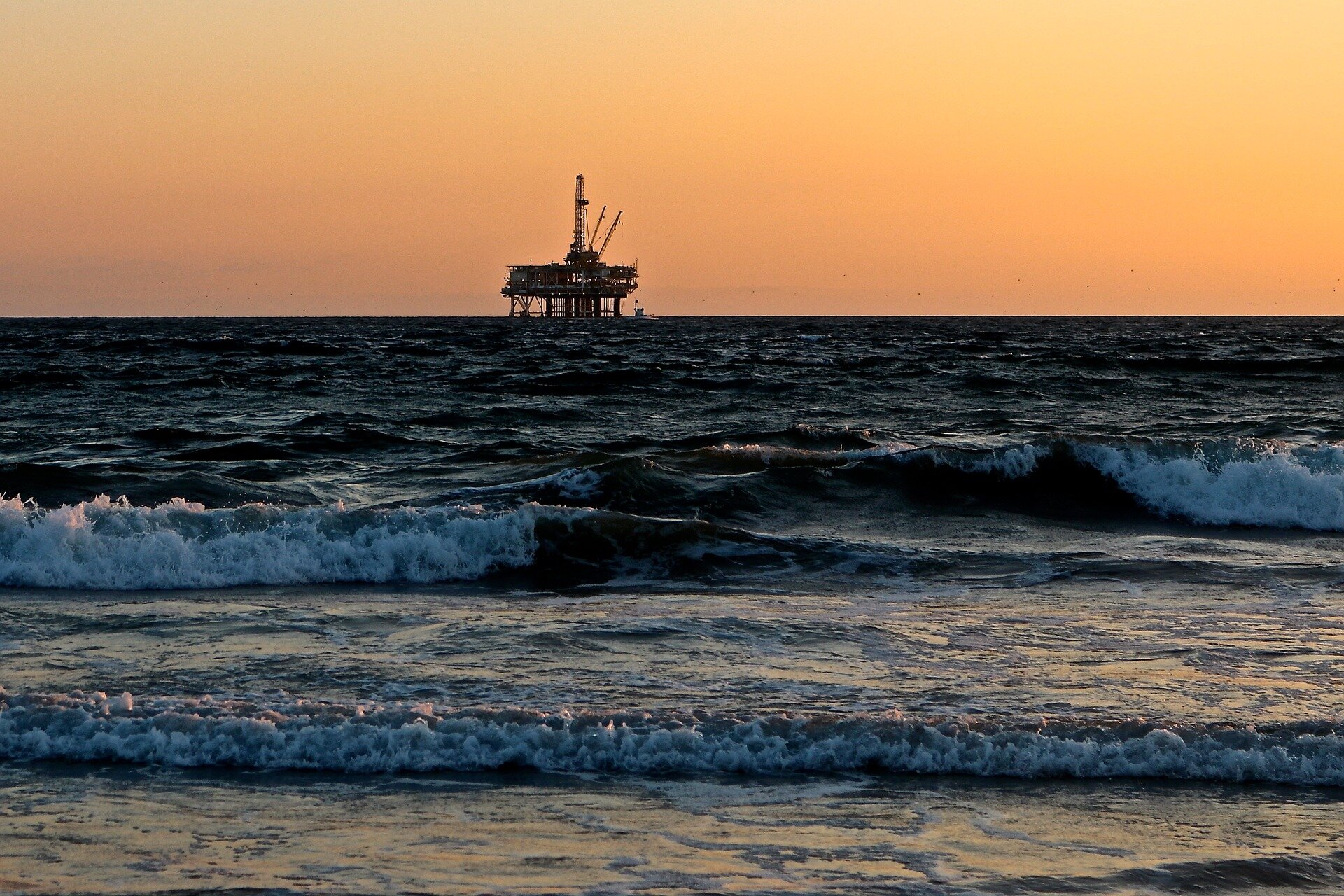 New report: Oil spills from offshore transportation way down