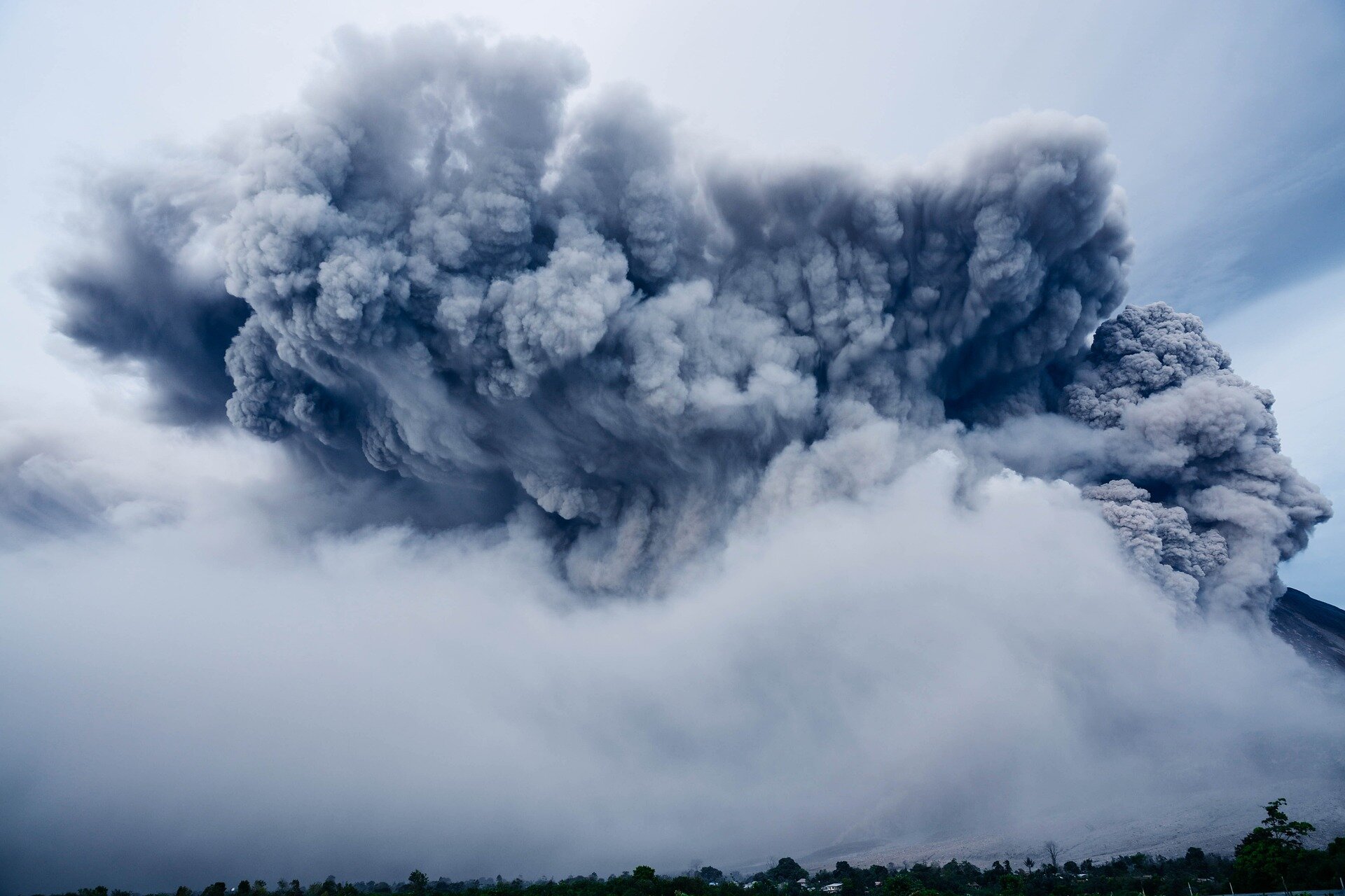 Naukowcy doszli do wniosku, że śmiercionośne zmiany klimatyczne miliony lat temu były spowodowane erupcjami wulkanów