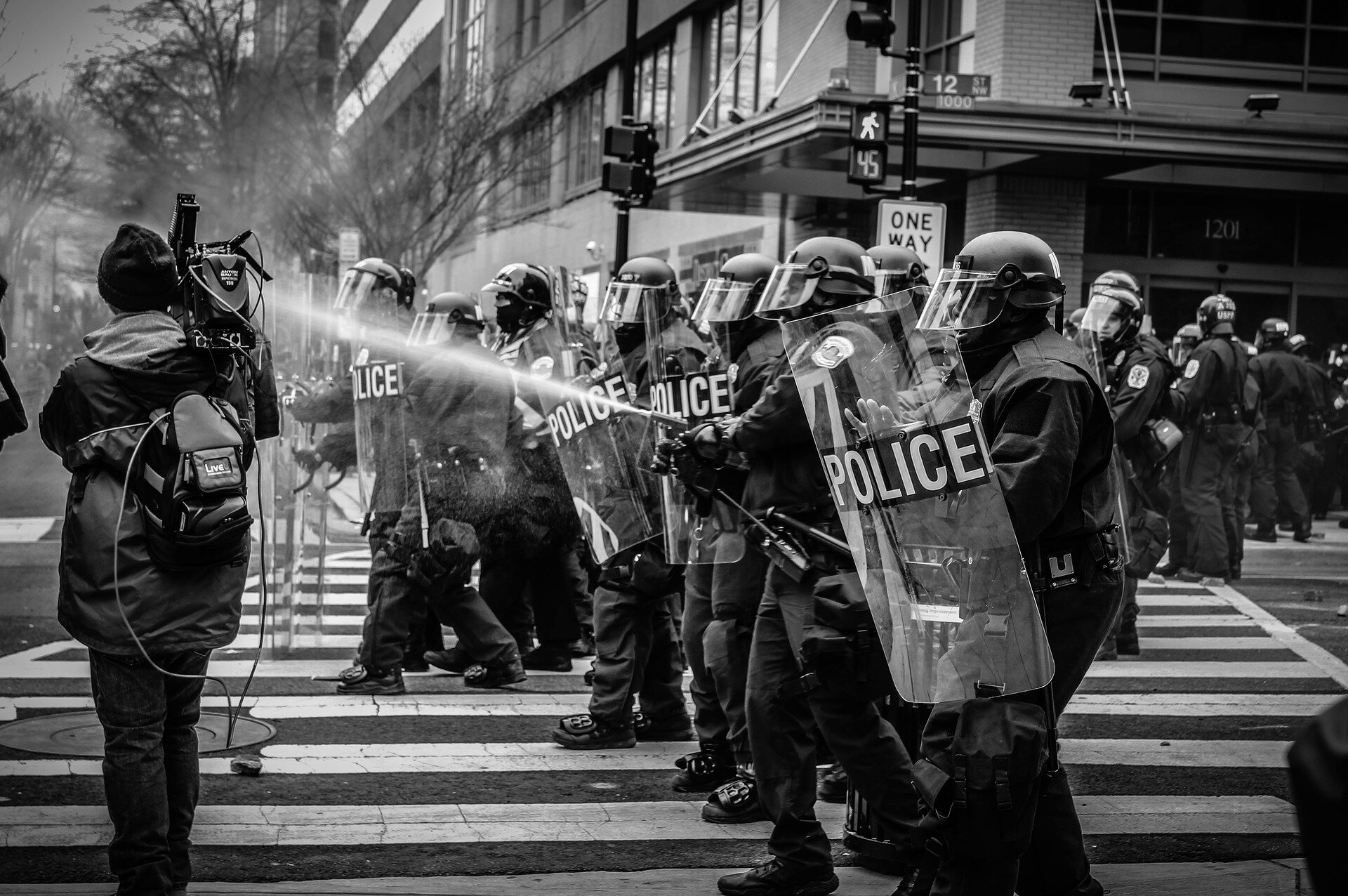 Study identifies how police violence contributes to mental health woes