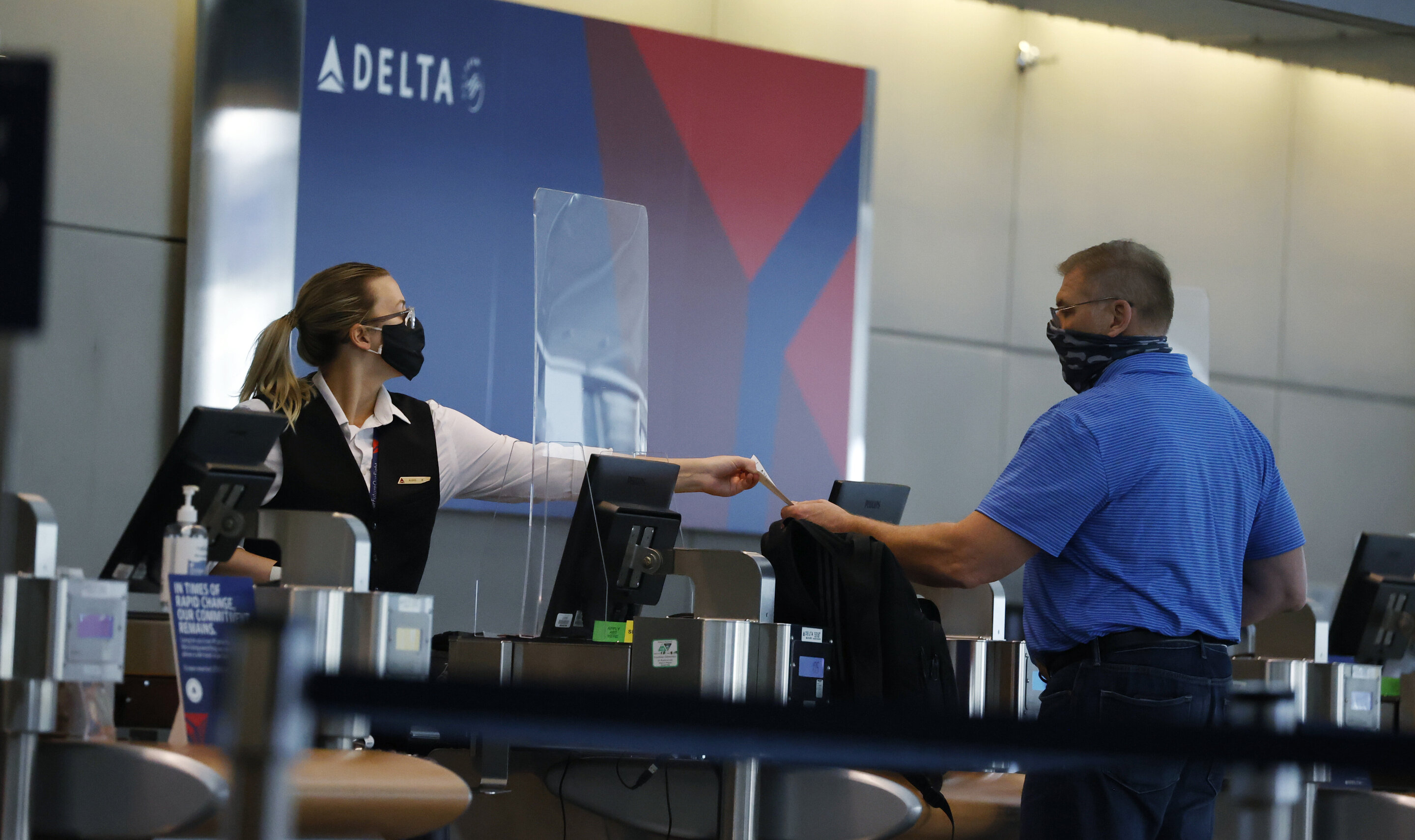 Delta latest airline to raise funds through loyalty program