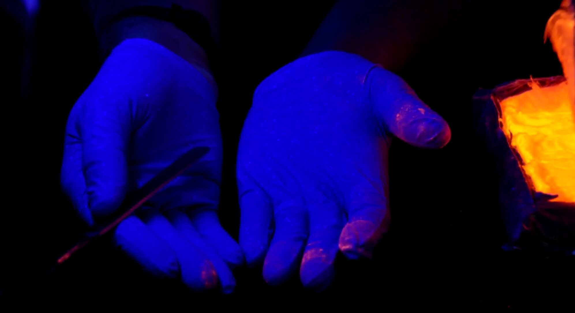 In Glowing Colors Seeing The Spread Of Drug Particles In A Forensic Lab