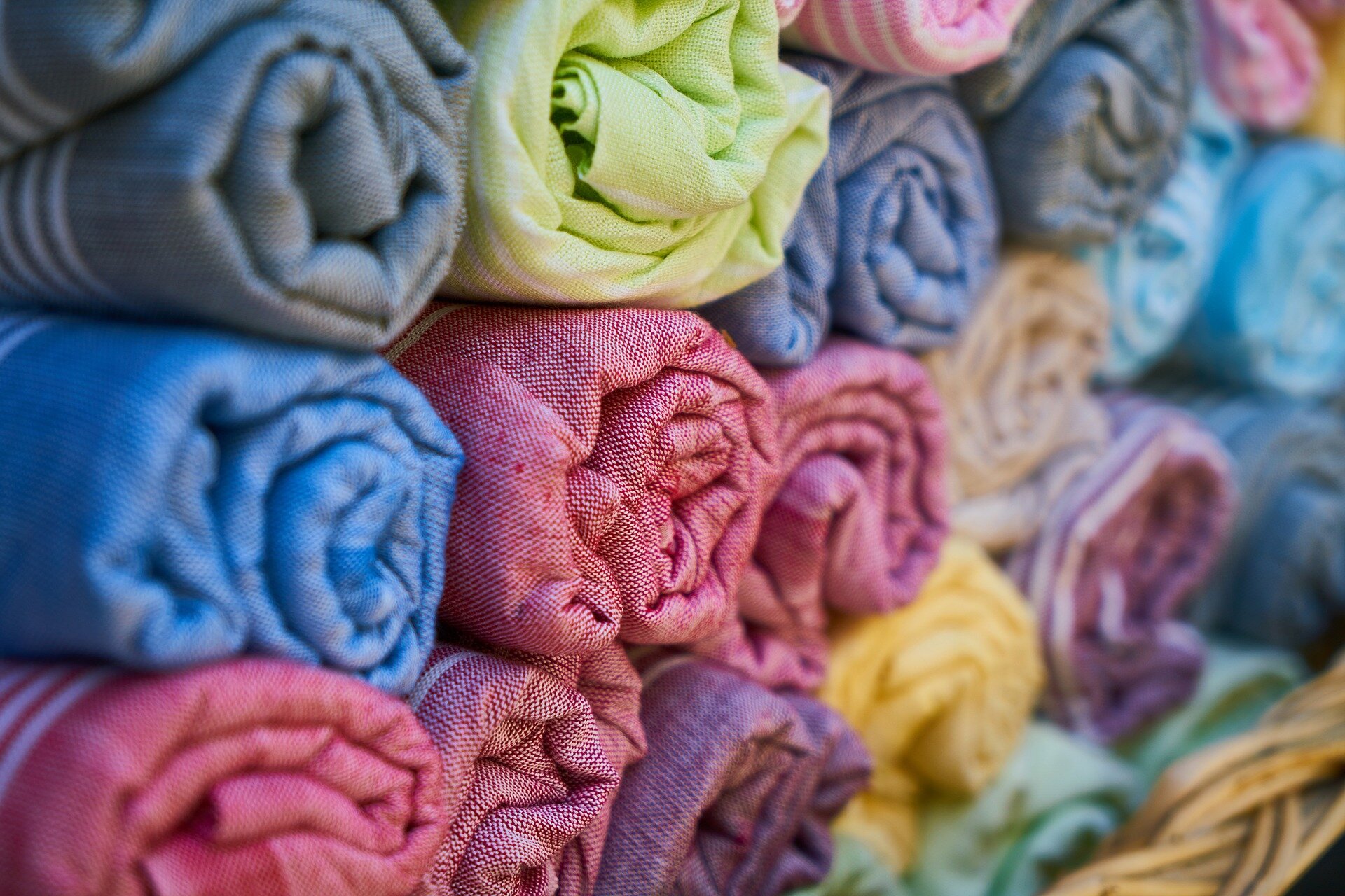 recycled-cotton-becomes-new-fabric