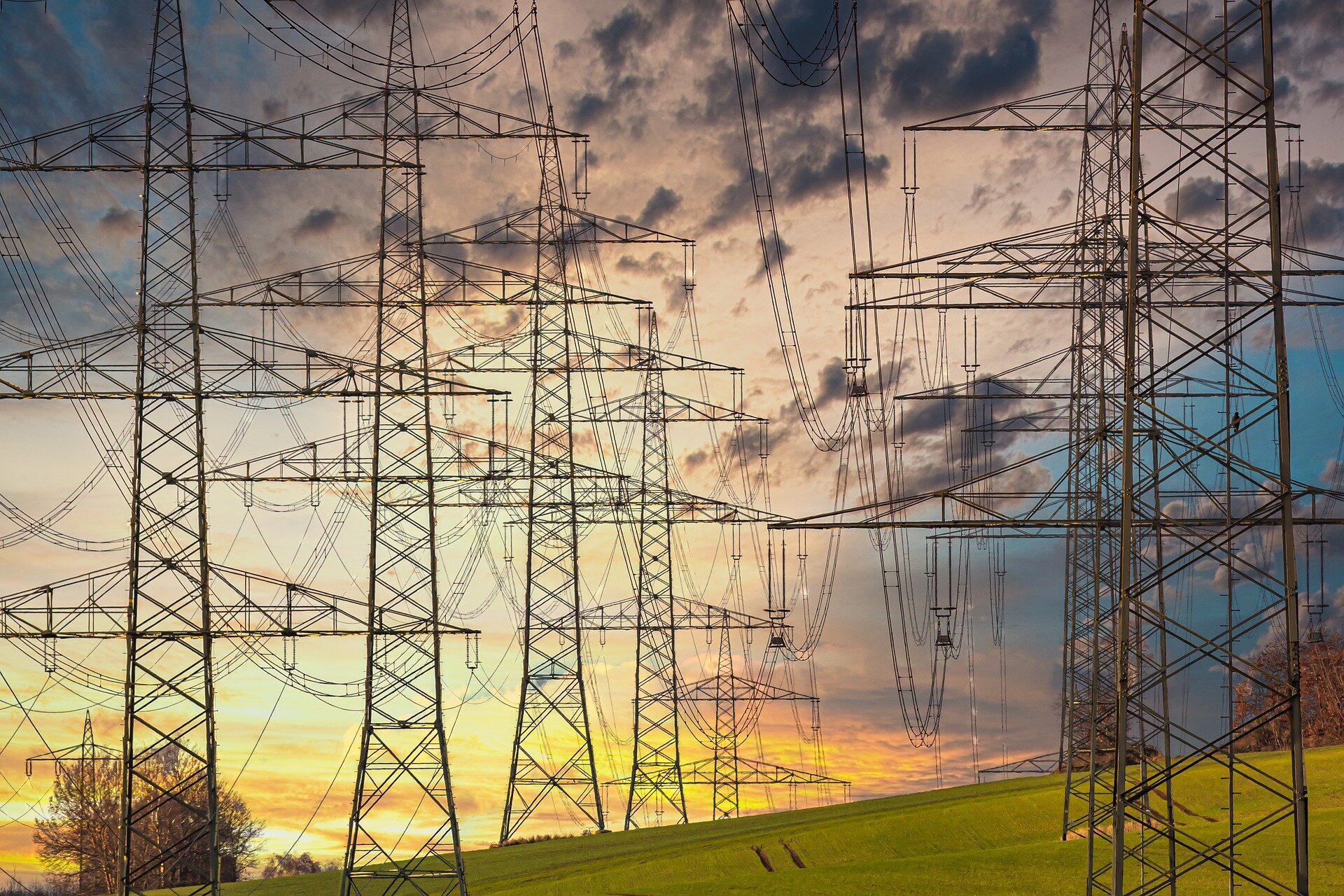 Assessing power system reliability in a changing grid, environment