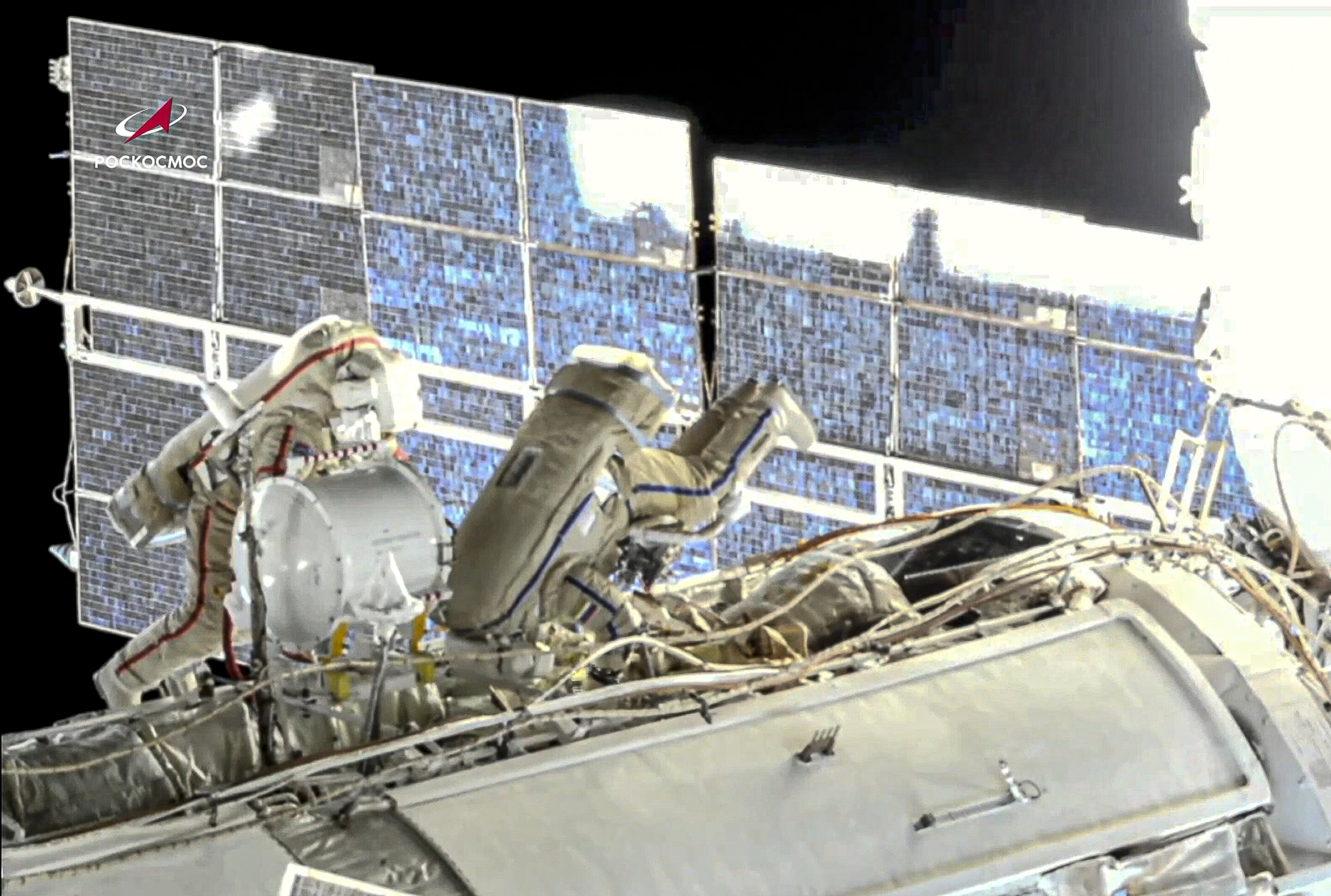Russians end 7-hour spacewalk at International Space Station pic