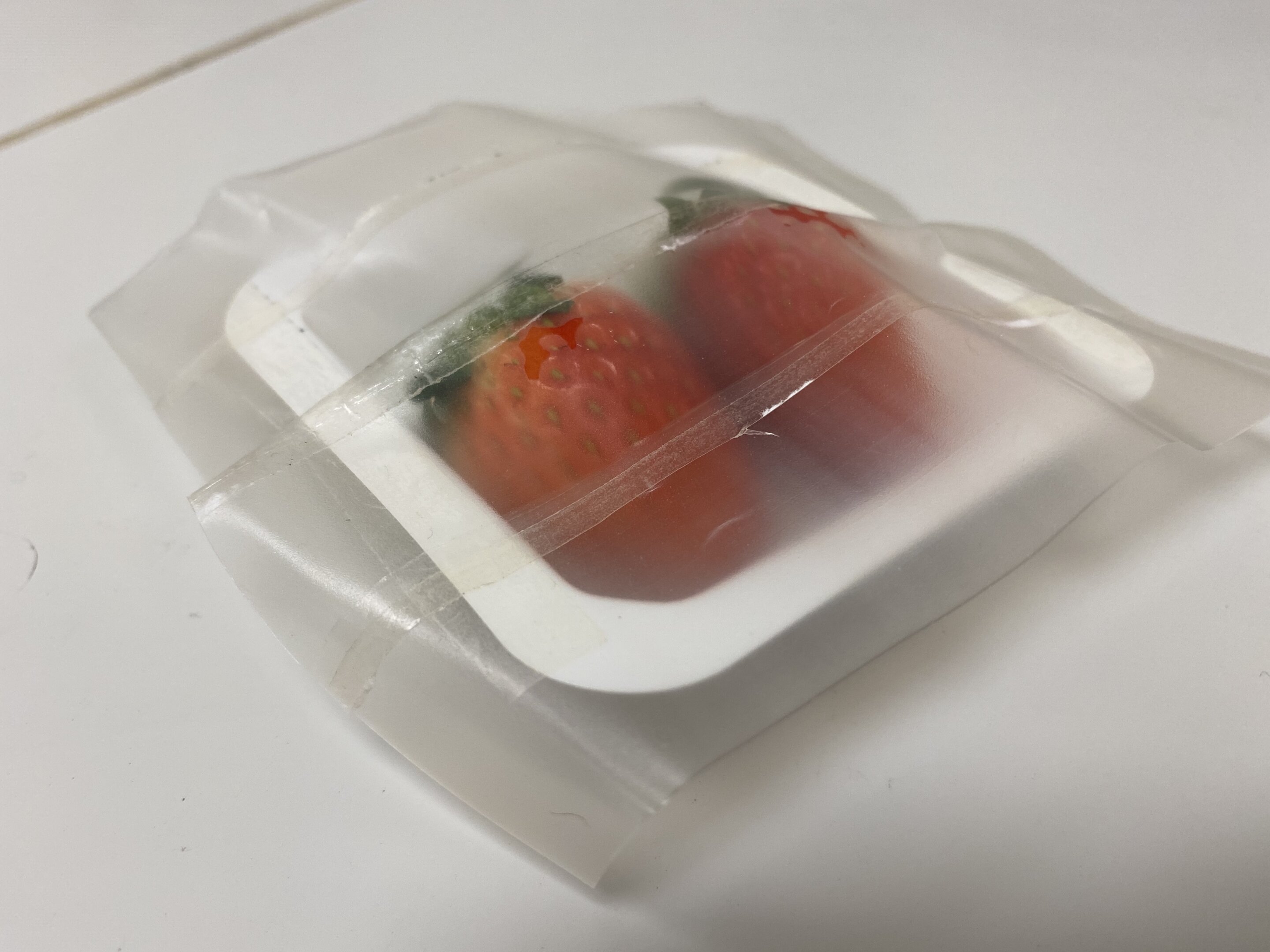 Sustainable food packaging that keeps harmful microbes at bay