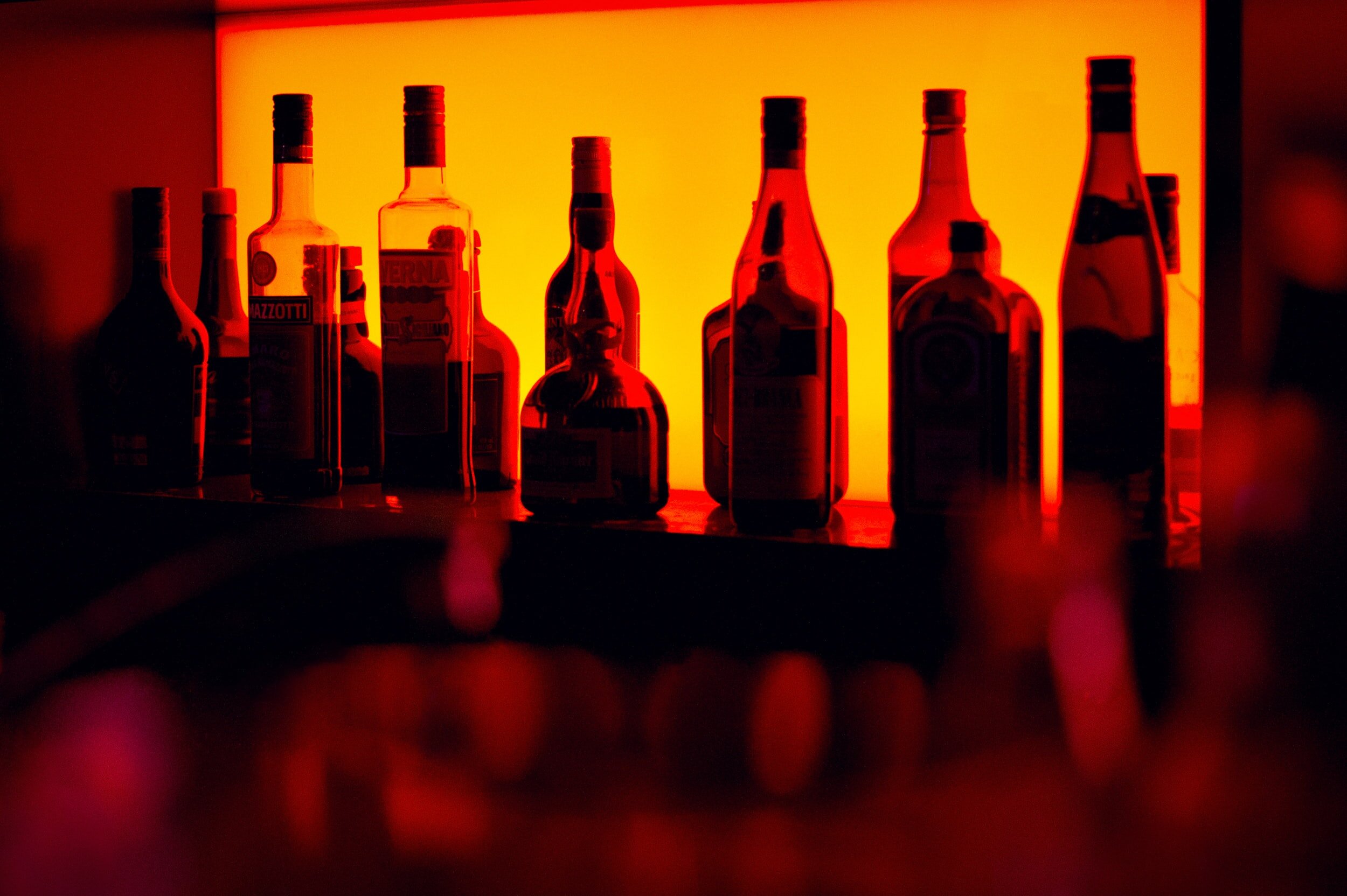 How alcohol consumption contributes to chronic pain