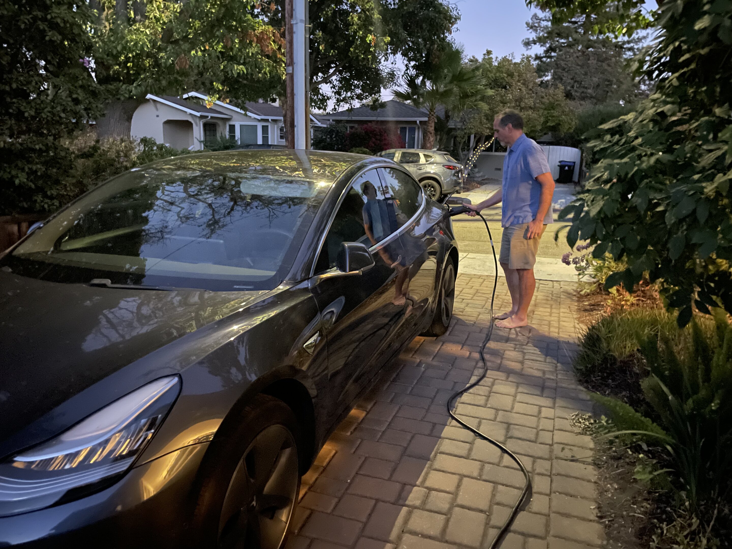 #Charging cars at home at night is not the way to go, study finds