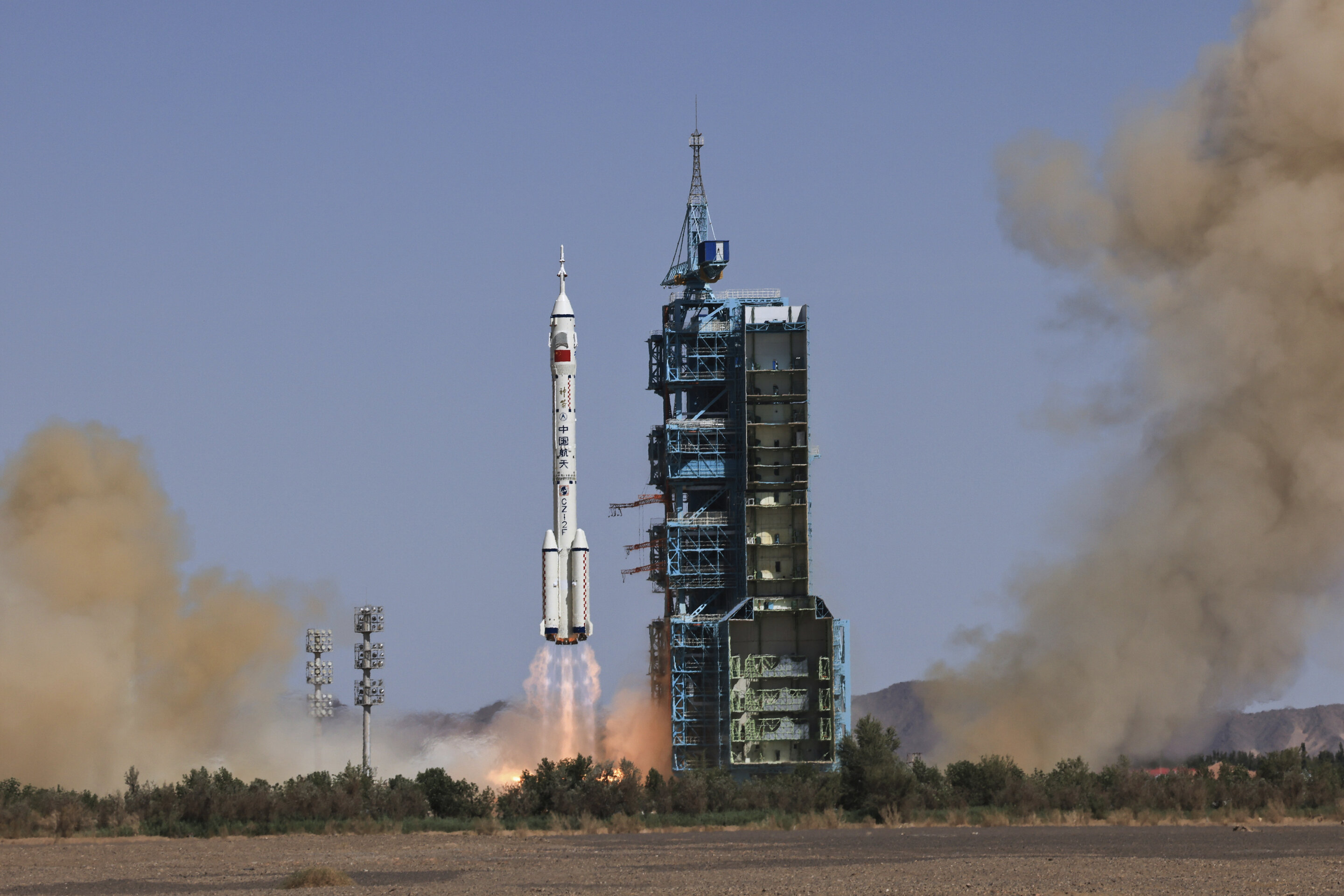 #China launches mission to complete space station assembly
