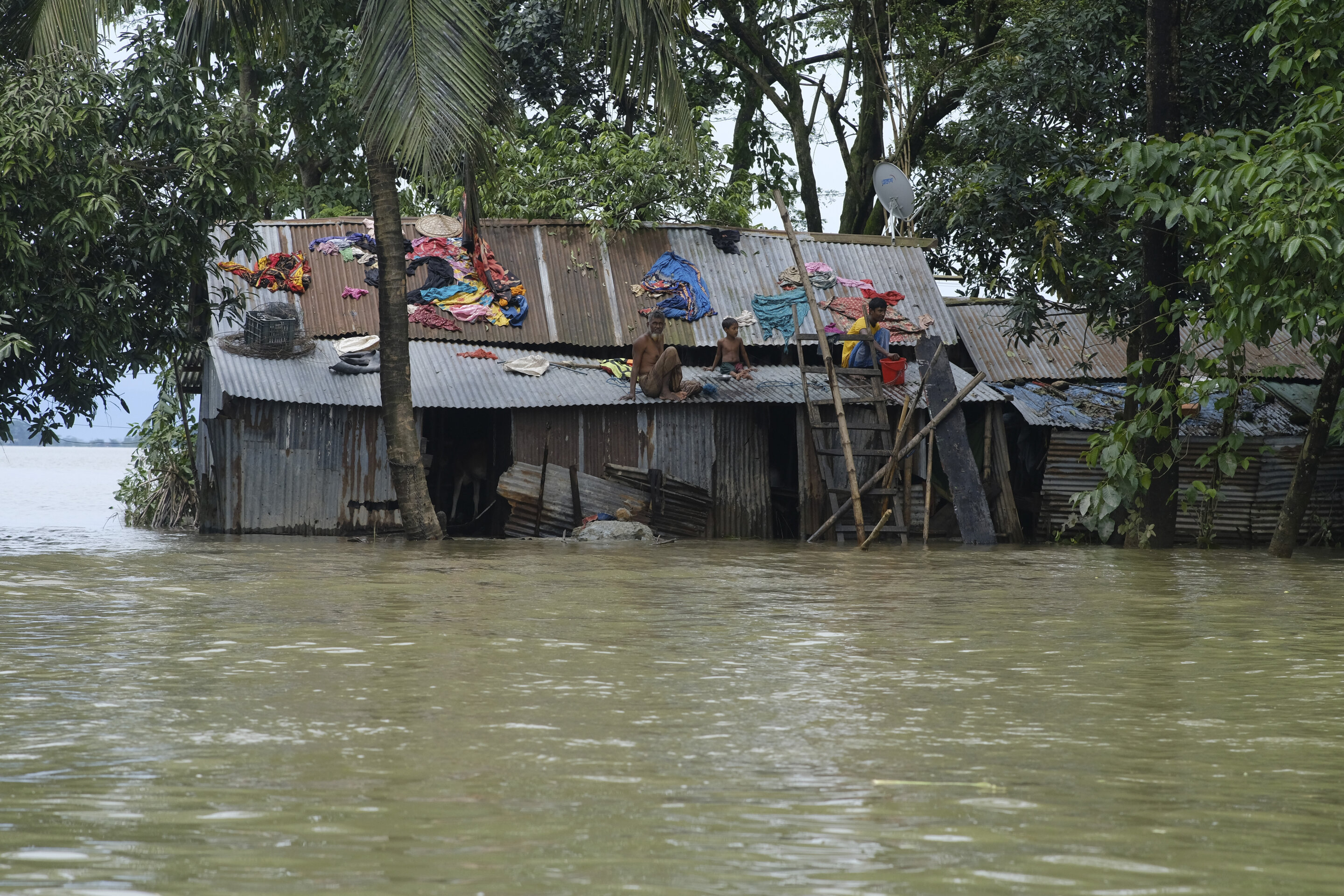 Climate change a factor in unprecedented South Asia floods image