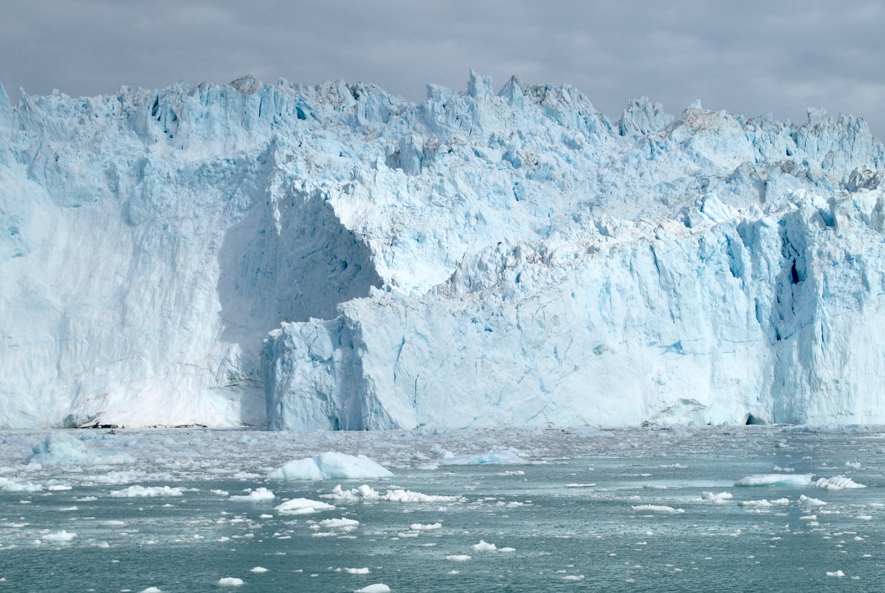 Study reports enormous ice loss from Greenland glacier