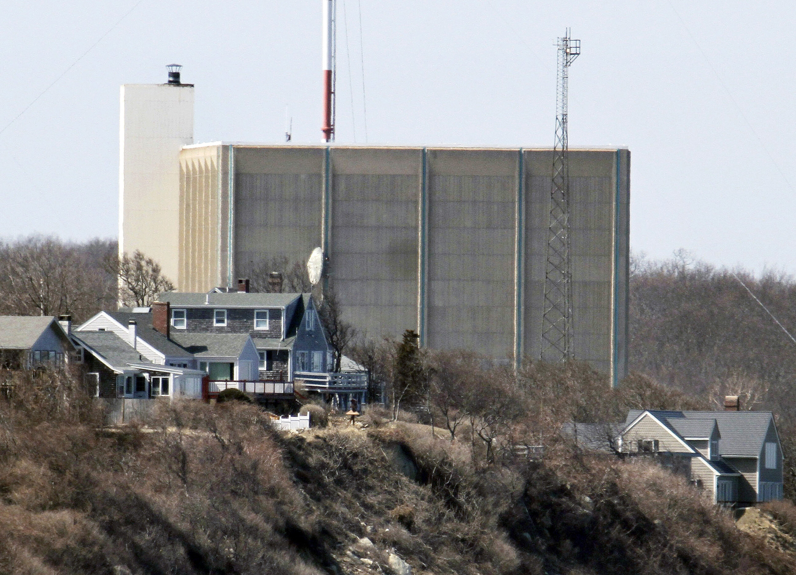 EXPLAINER: What to do with closed nuke plant’s wastewater?