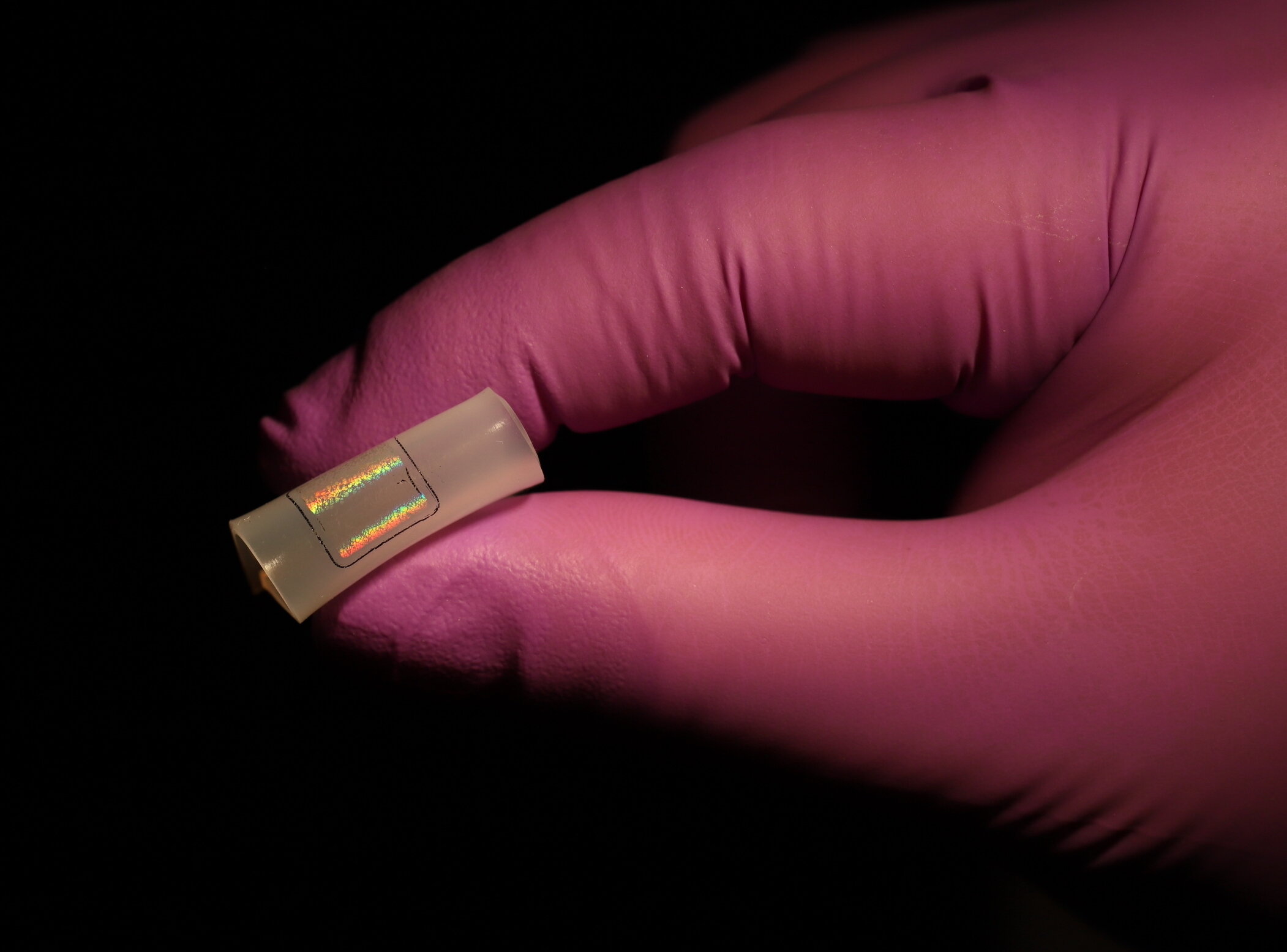 Researchers develop sensor for faster, more accurate COVID-19 tests