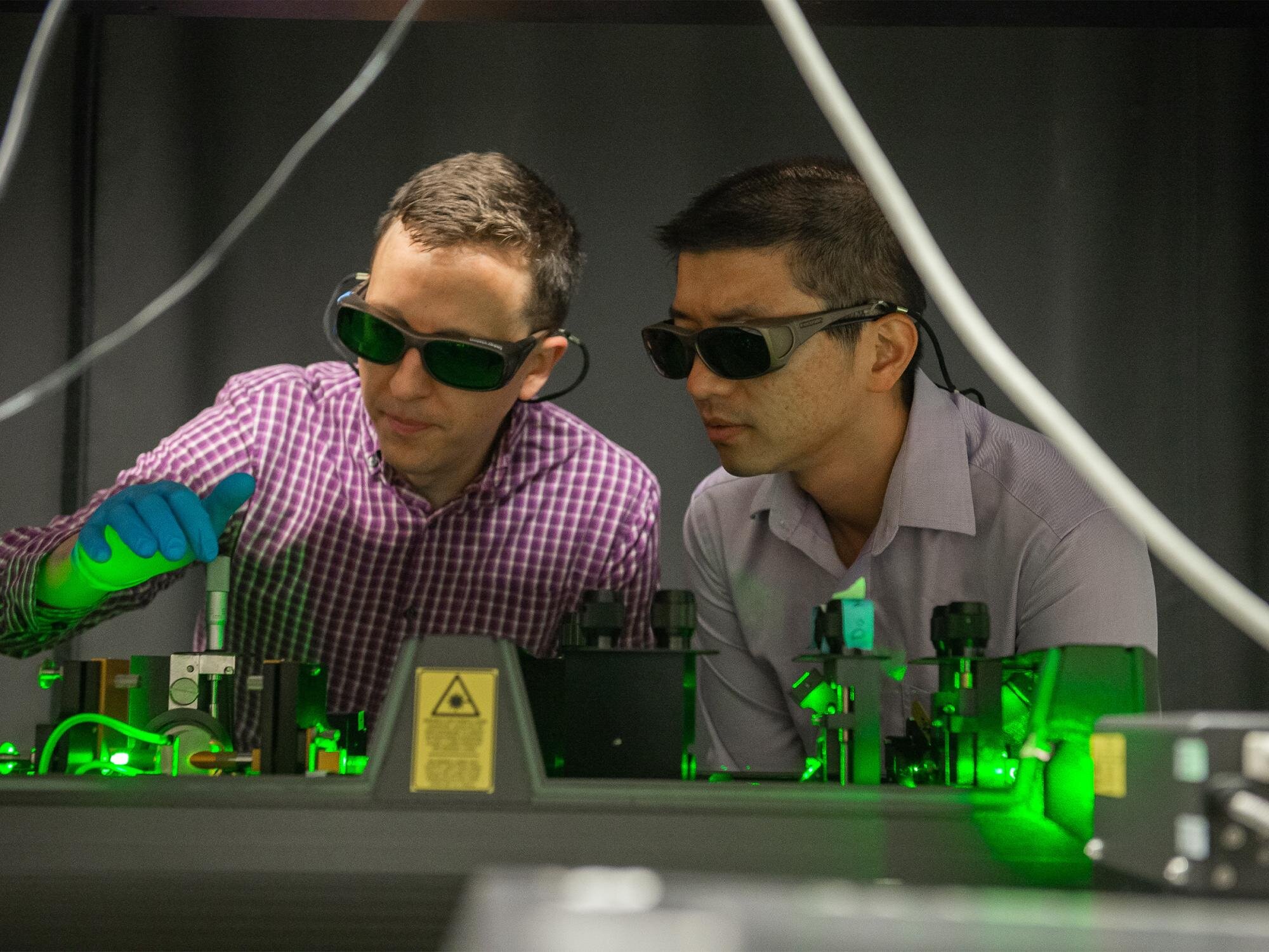Laser writing may enable 'electronic nose' for multi-gas sensor