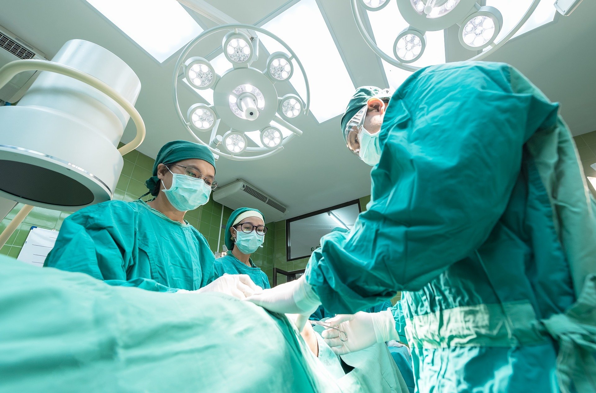 Excess oxygen during surgery linked to higher risk of organ damage