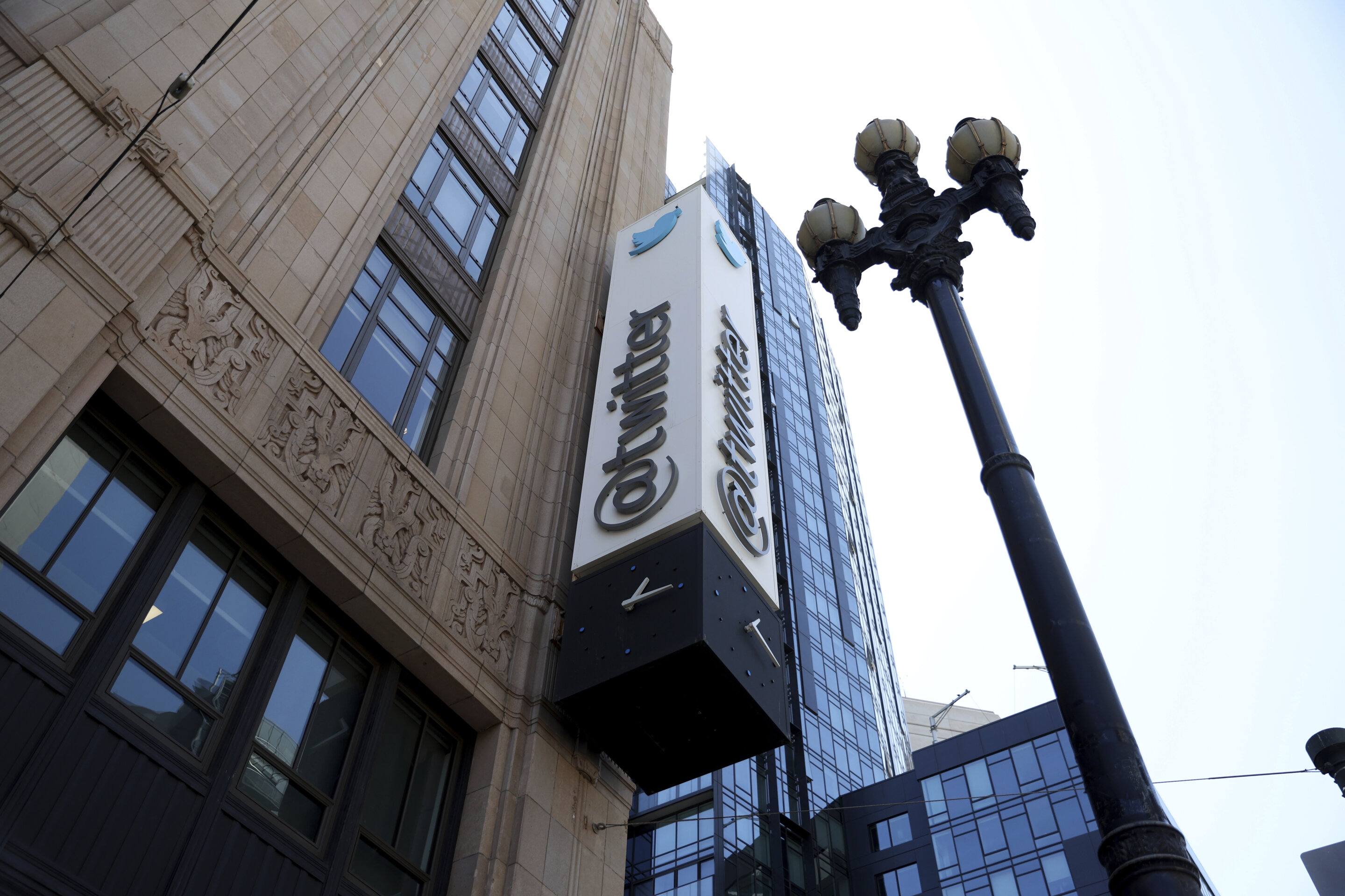 #Twitter revenue climbs to $1.2B, daily users grow 16%