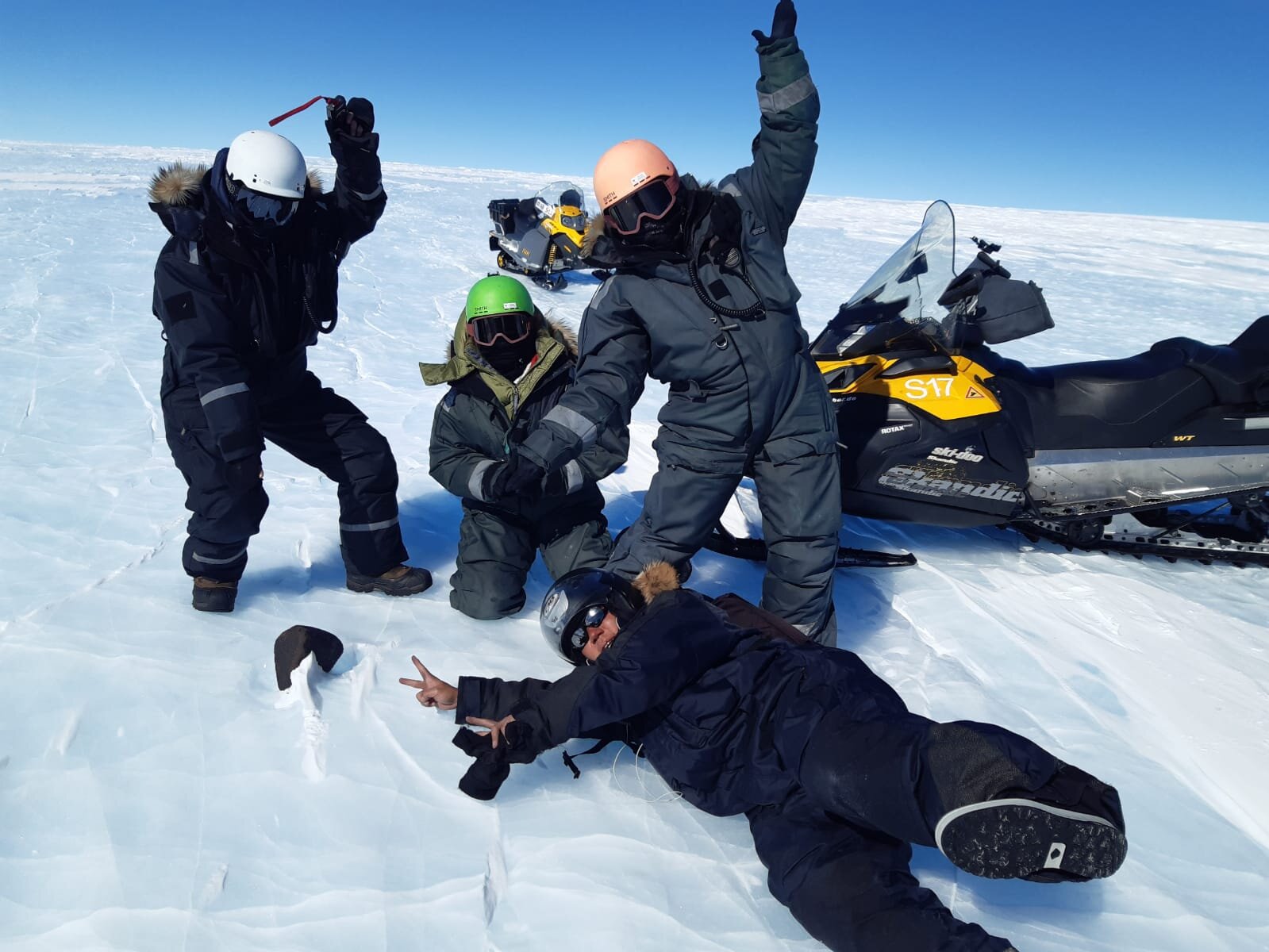Odkrycie 17-funtowego meteorytu na Antarktydzie