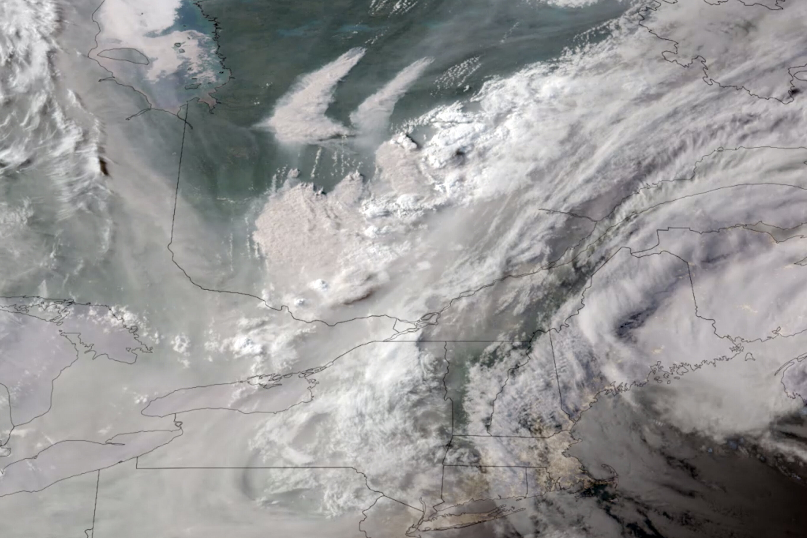 Air pollution cloaks eastern US for a second day. Here's why there is so much smoke
