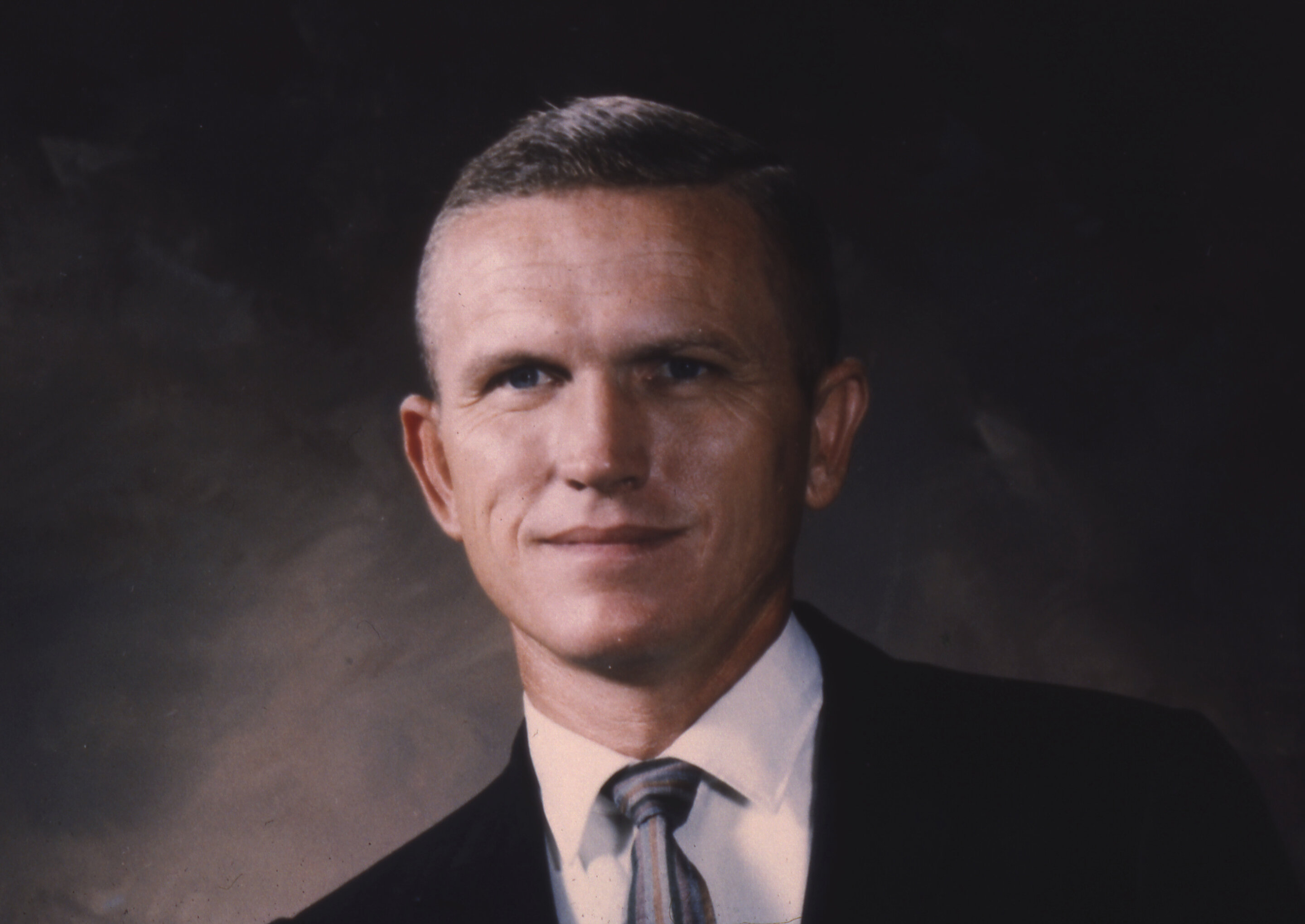 Astronaut Frank Borman, commandant van de eerste Apollo-missie naar de maan, is op 95-jarige leeftijd overleden
