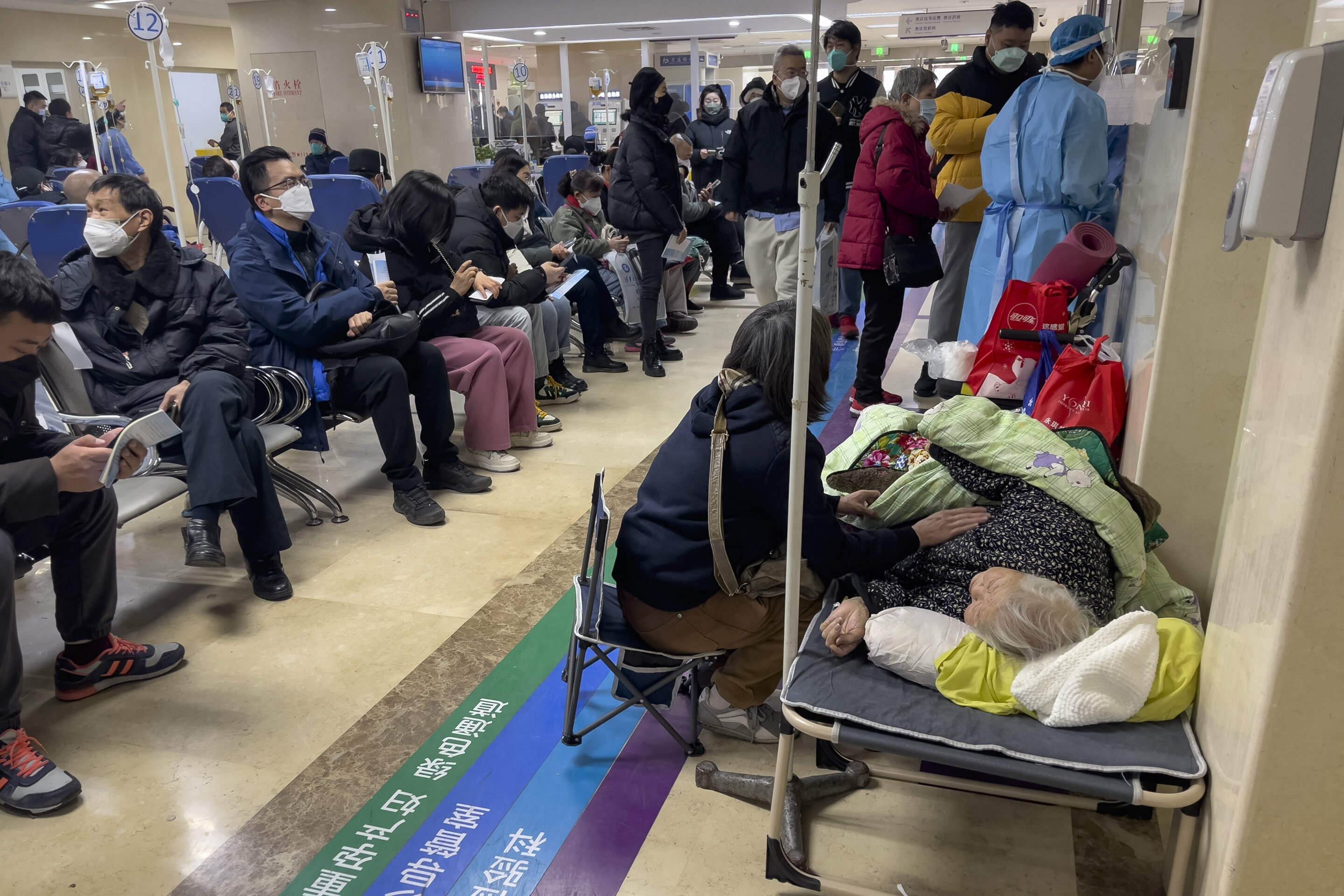 #Beds run out at Beijing hospital as COVID brings more sick