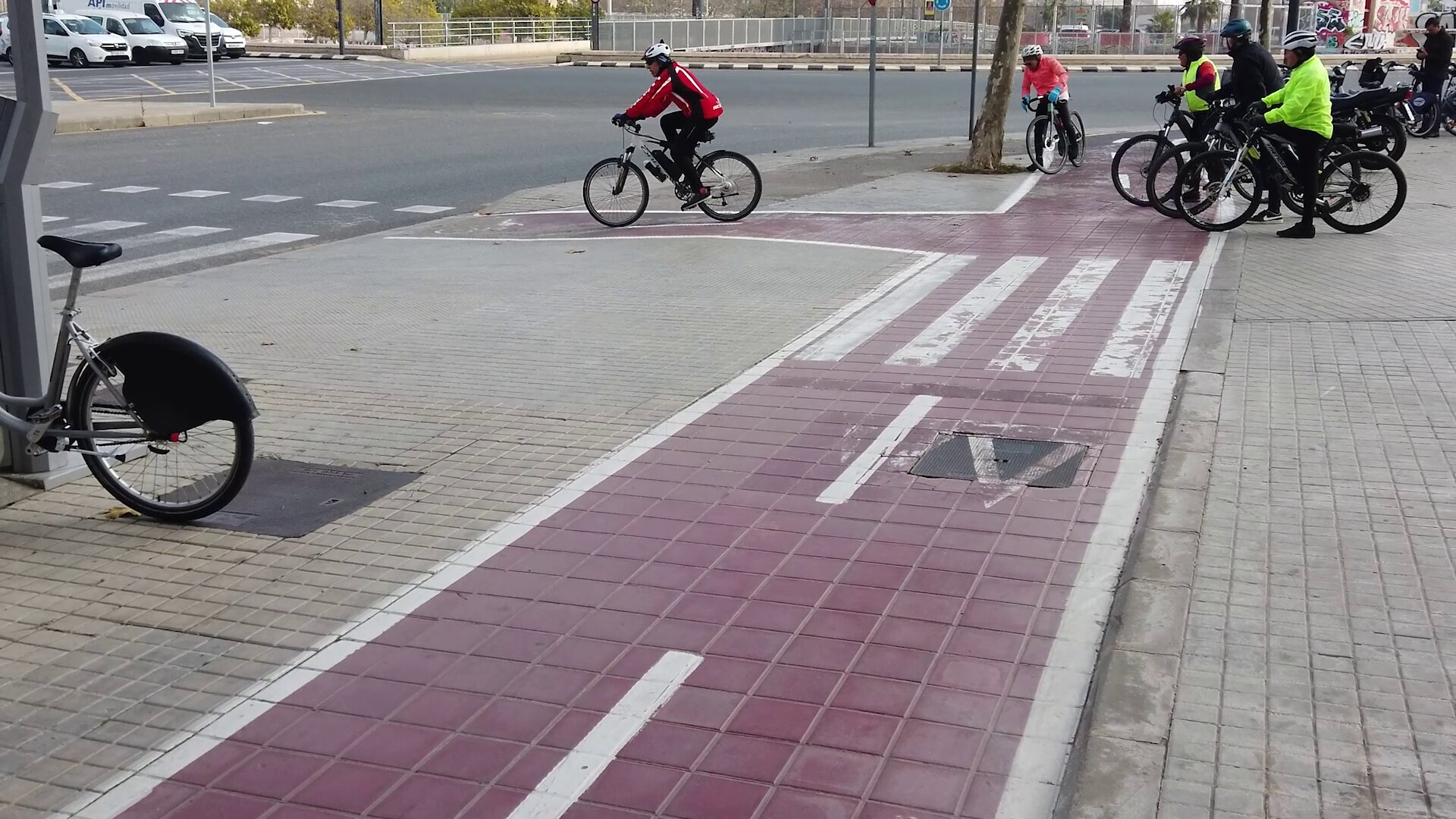Researching the basics for safer bike lanes