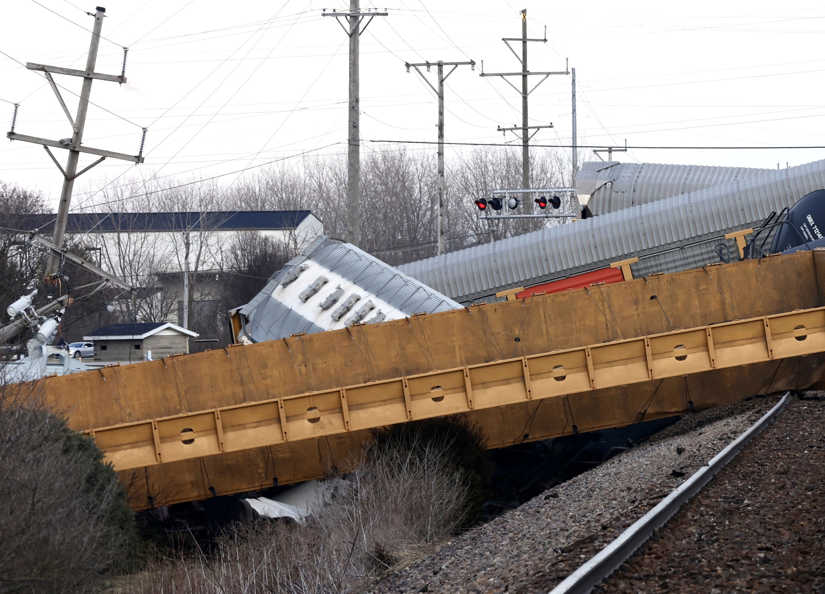 #Latest Ohio derailment poses no public risk, officials say