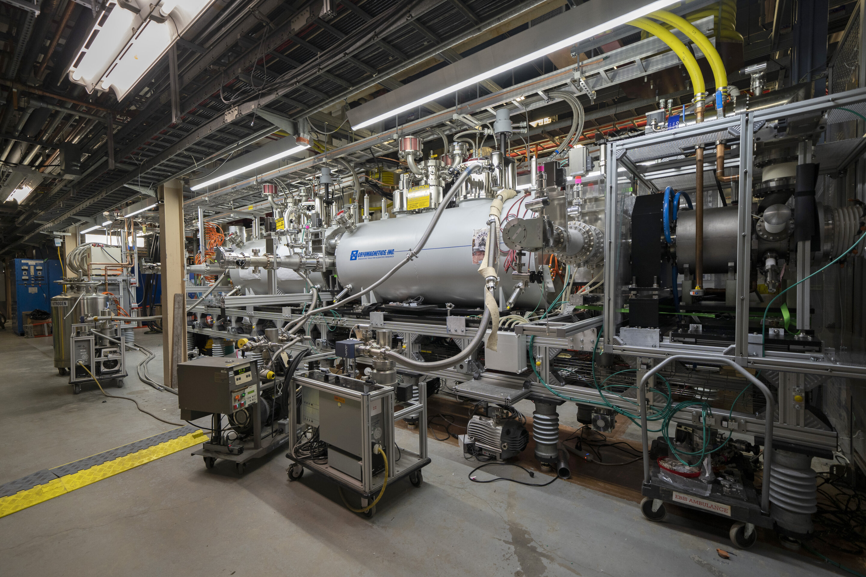 RHIC gets ready to smash gold ions for Run 23 photo