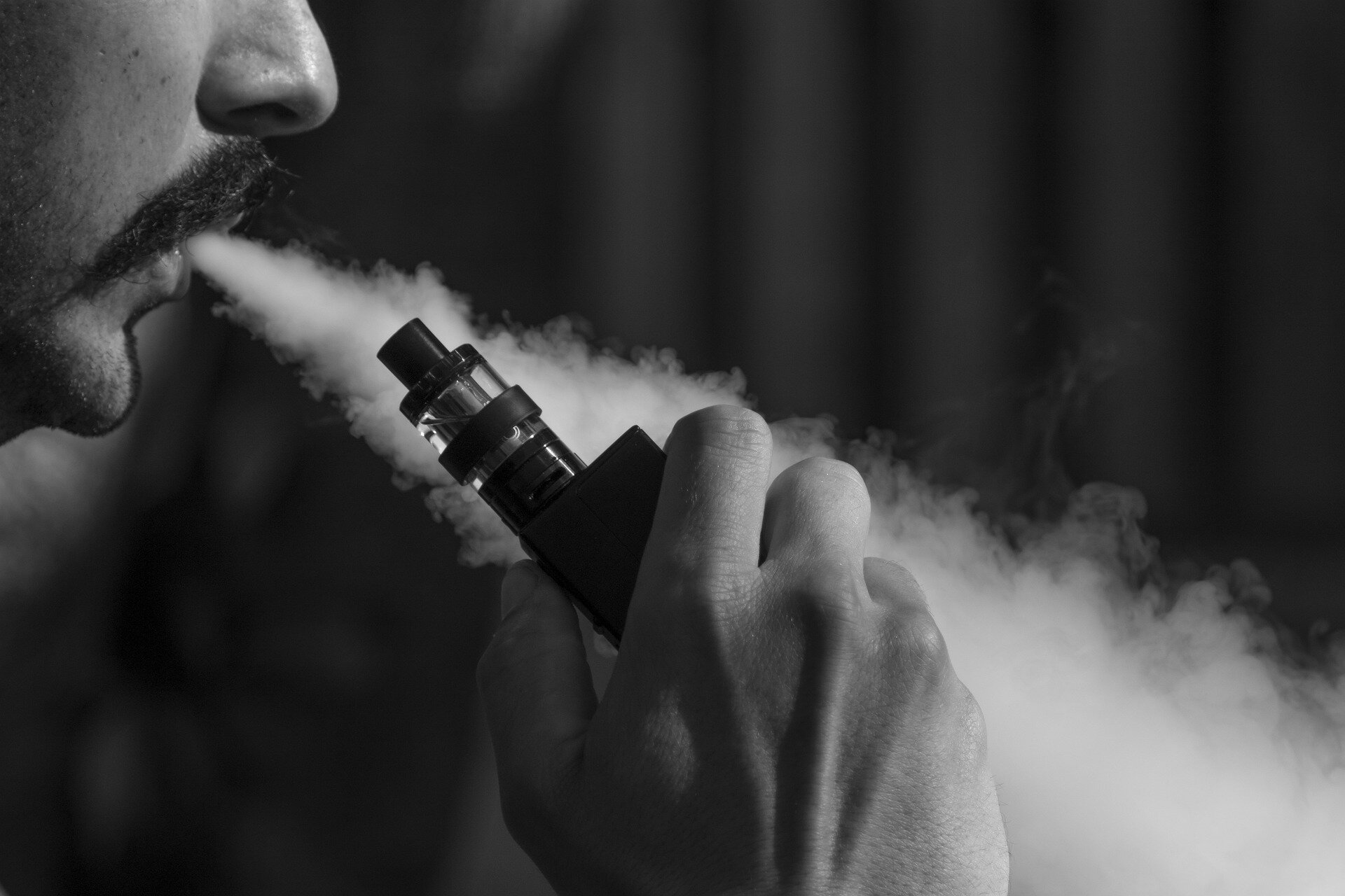DNA Damage Levels Similar in Vapers and Smokers
