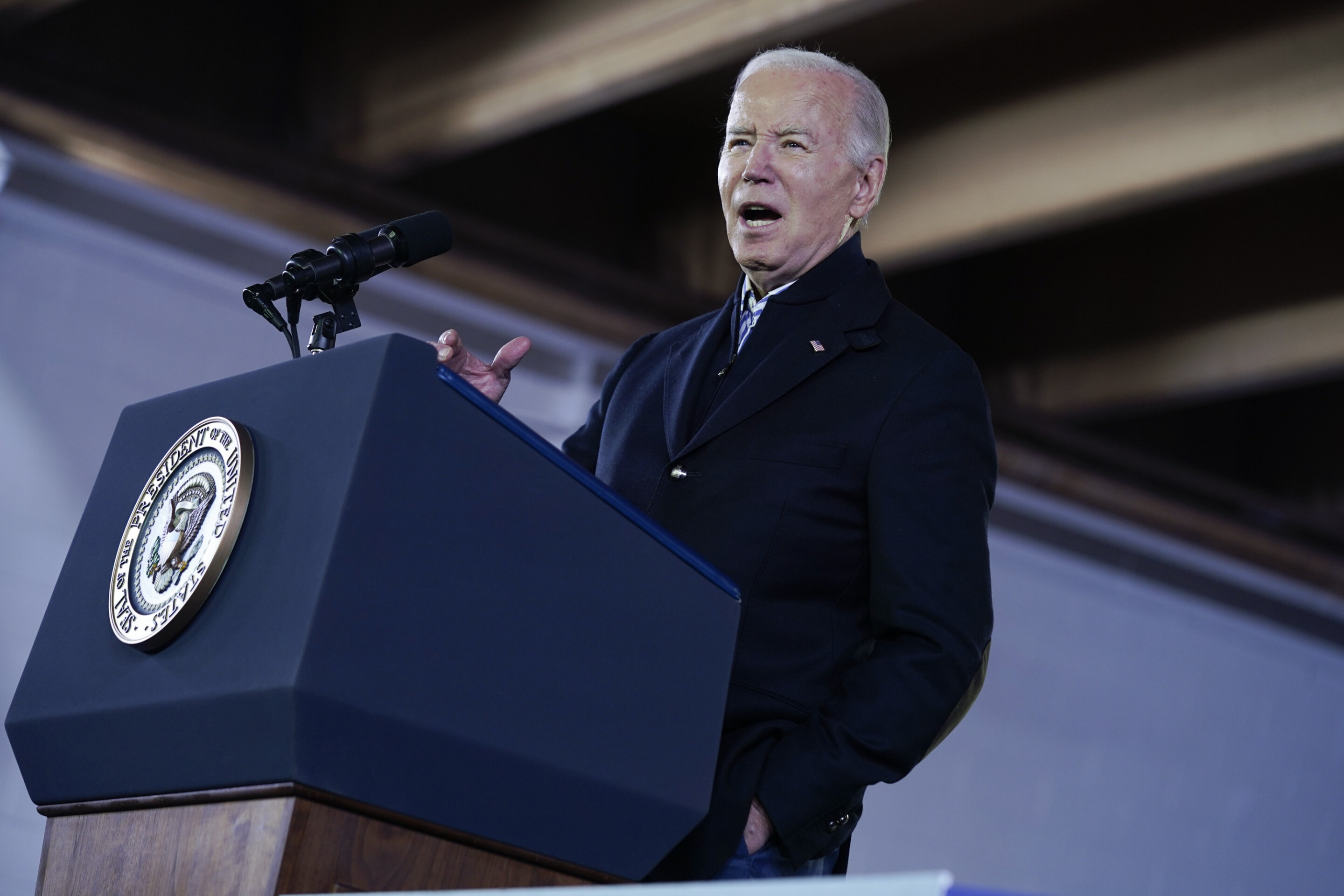 #Biden administration announces $162 million to expand computer chip factories in Colorado and Oregon