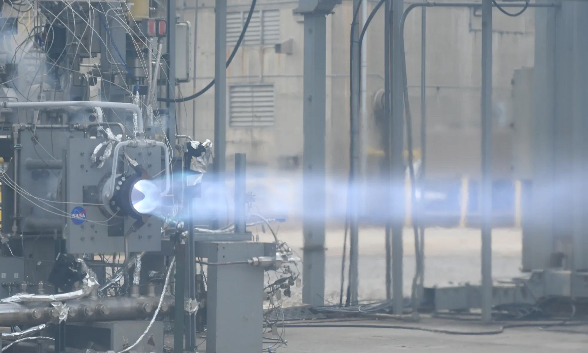 La NASA prueba un motor de cohete de detonación giratorio impreso en 3D