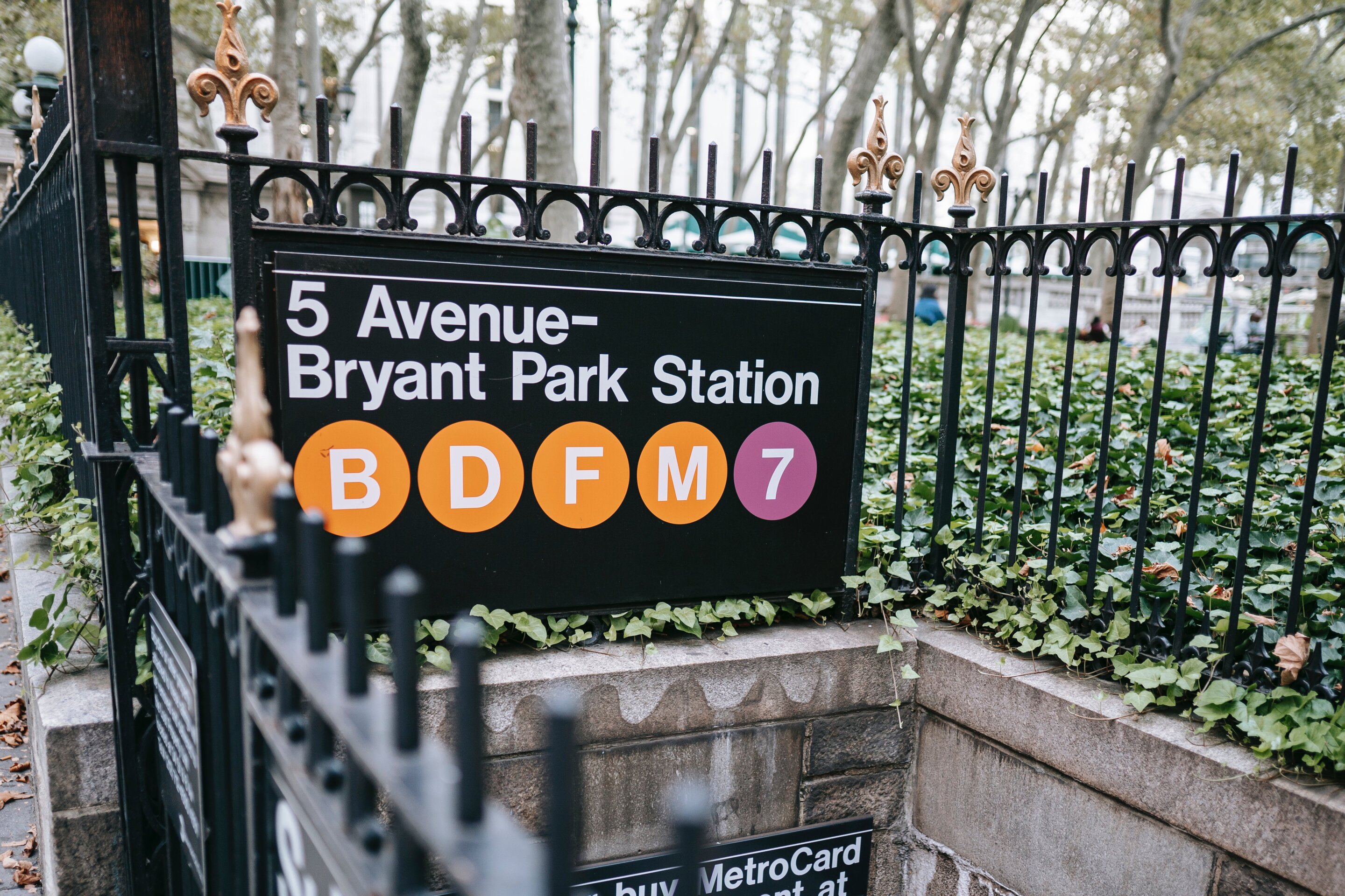 #New York bins subway surveillance robot