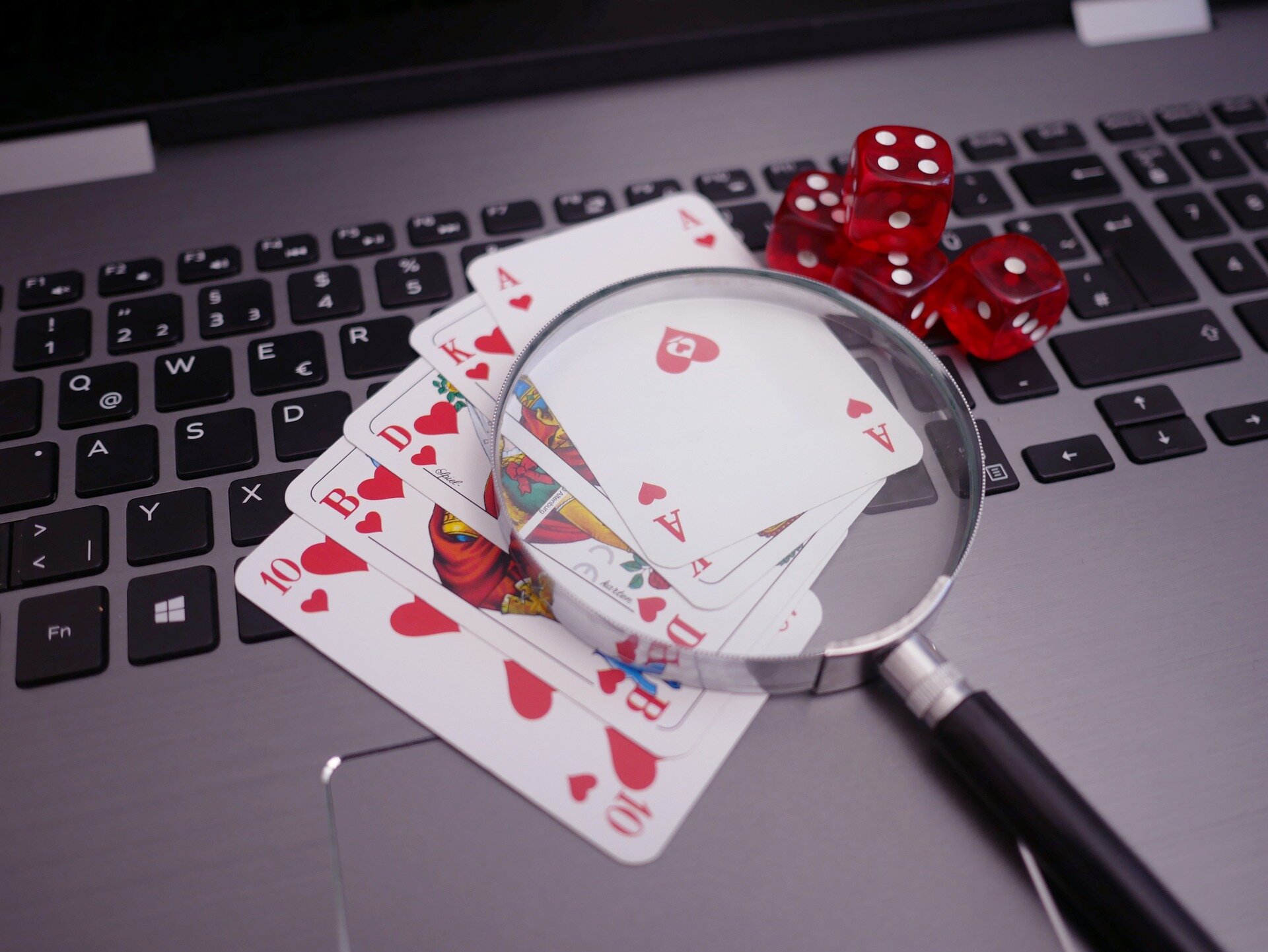 Мошенники азартной игры. Азартные игры в интернете. Покер. Интернет казино Покер.
