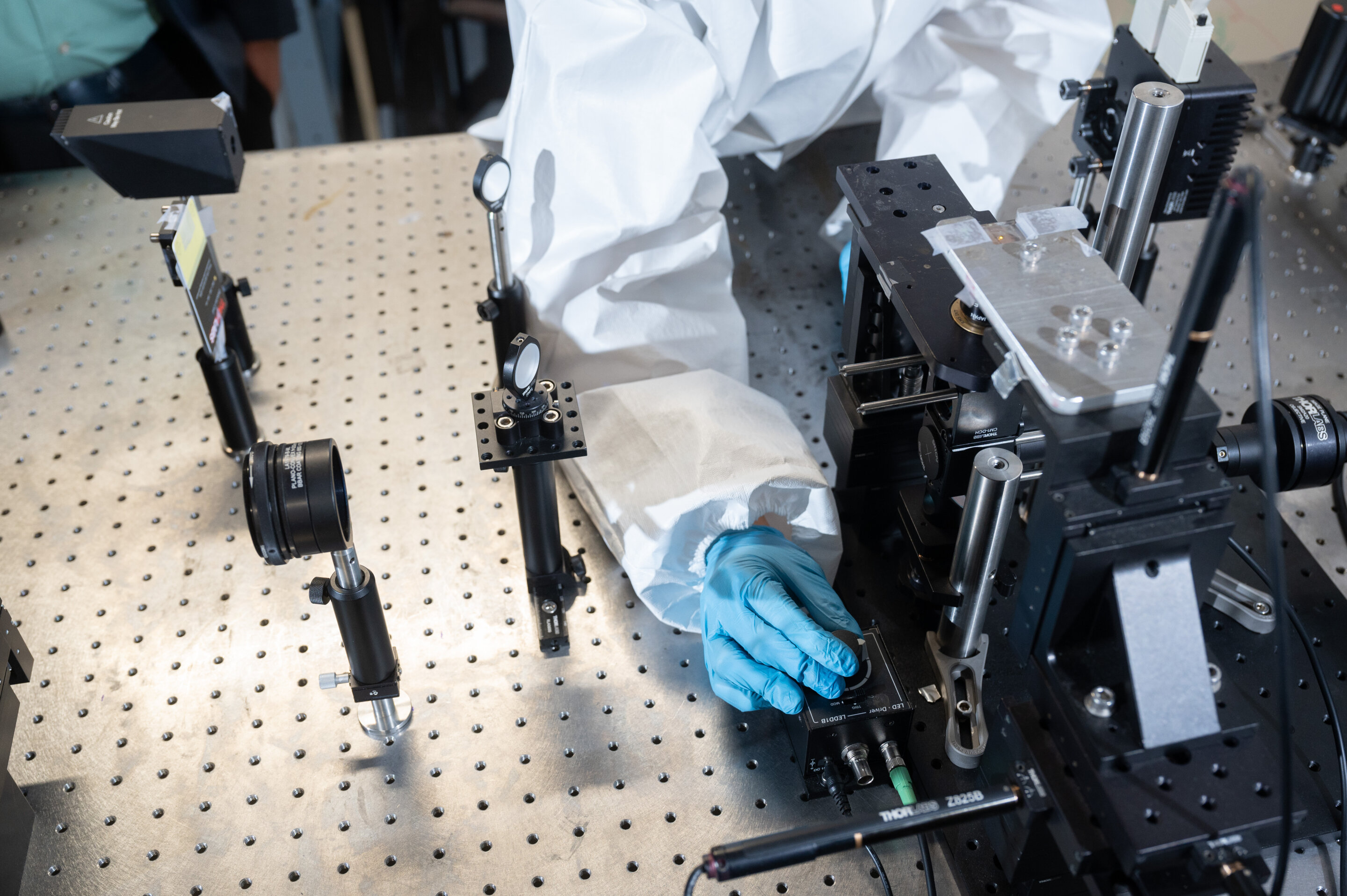 Super material: Scientists make stretchy high-tech fibre stronger