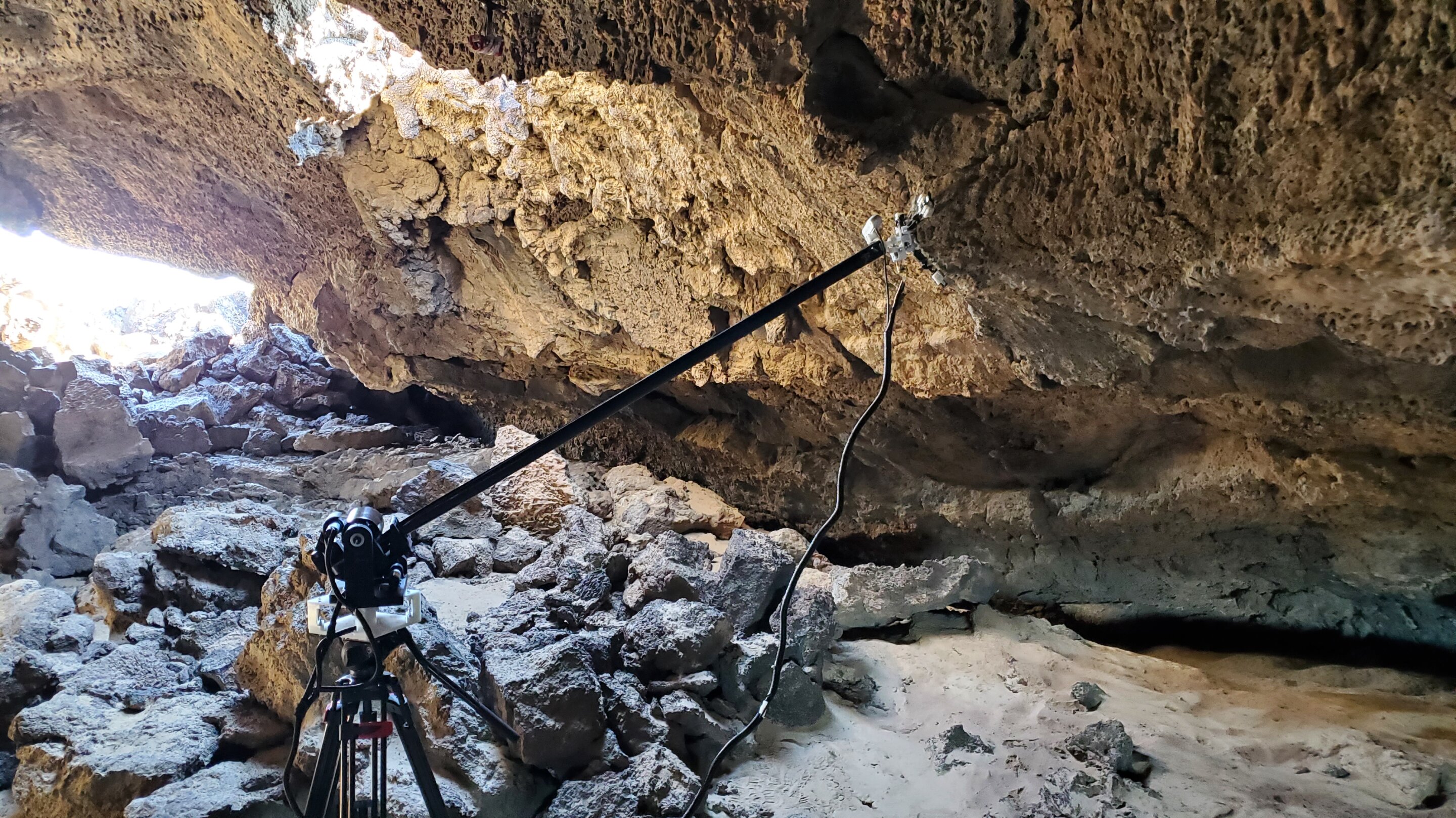 Engineers design spider-like robot that may be used to explore caves on Mars